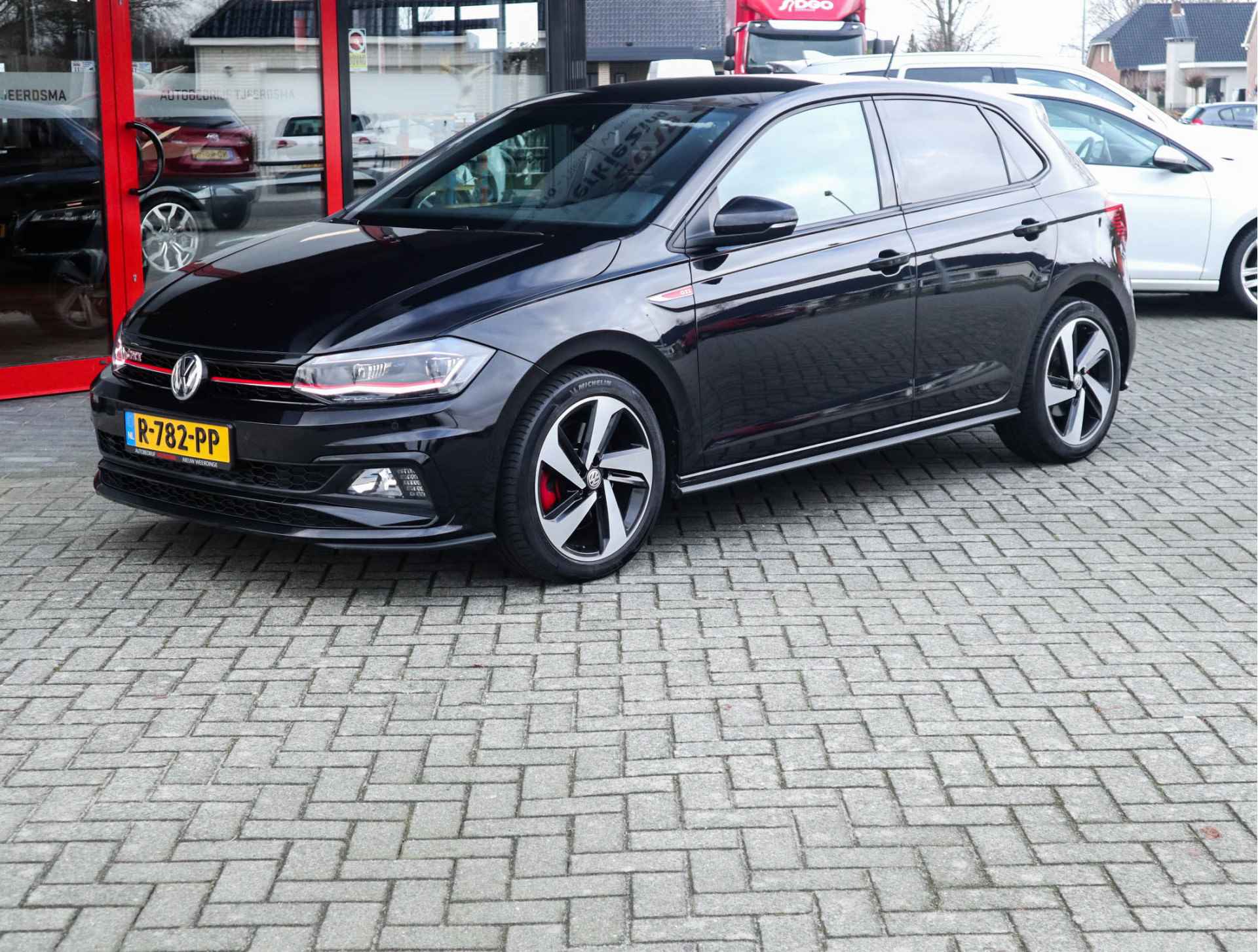 Volkswagen Polo 2.0 TSI GTI Clima/Stoelverw/App-Navi/17"/Carplay - 15/37