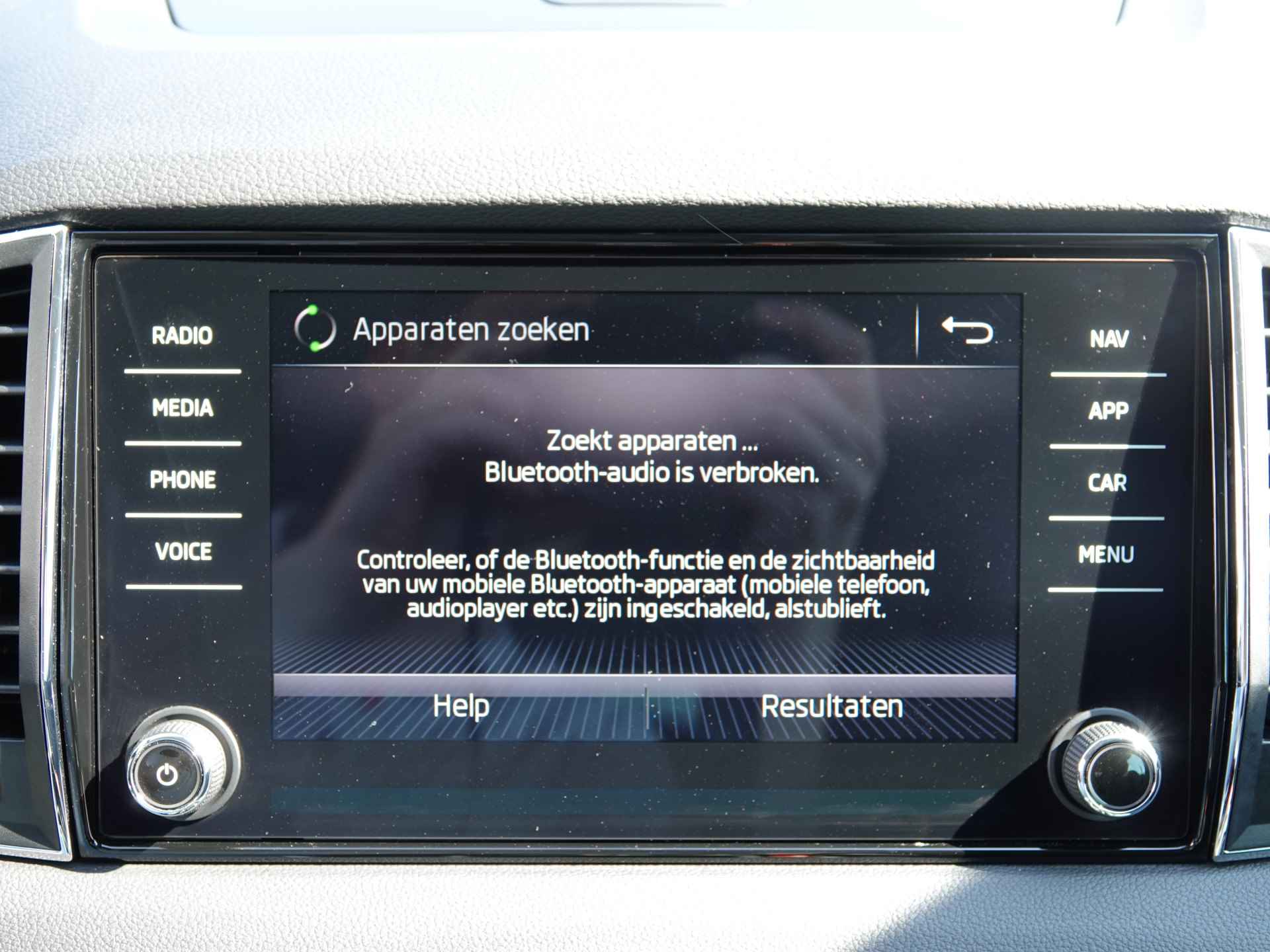 Škoda Karoq 1.0 TSI Clever Edition AUTOM. VOL LEER | CARPLAY | SIDE STEPS | CRUISE | ECC | LMV - 17/28