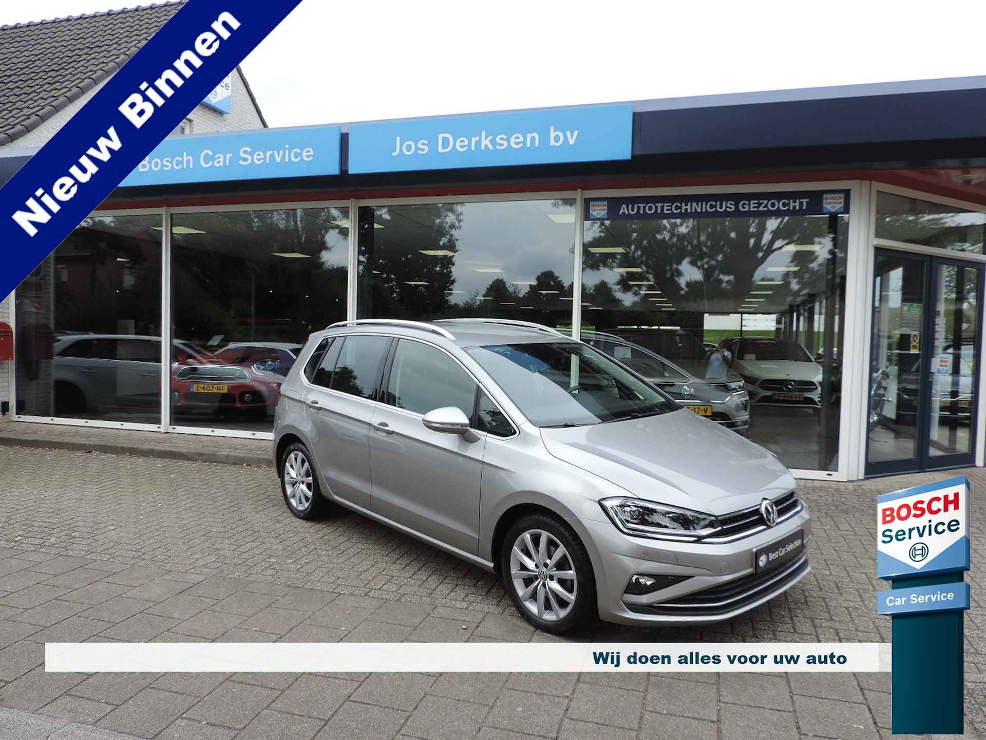 Volkswagen Golf Sportsvan 1.5 TSI 150PK ACT DSG Highline - Adap | Nav | Stoelverw. | massage | PDC v+a | All season - 1/37