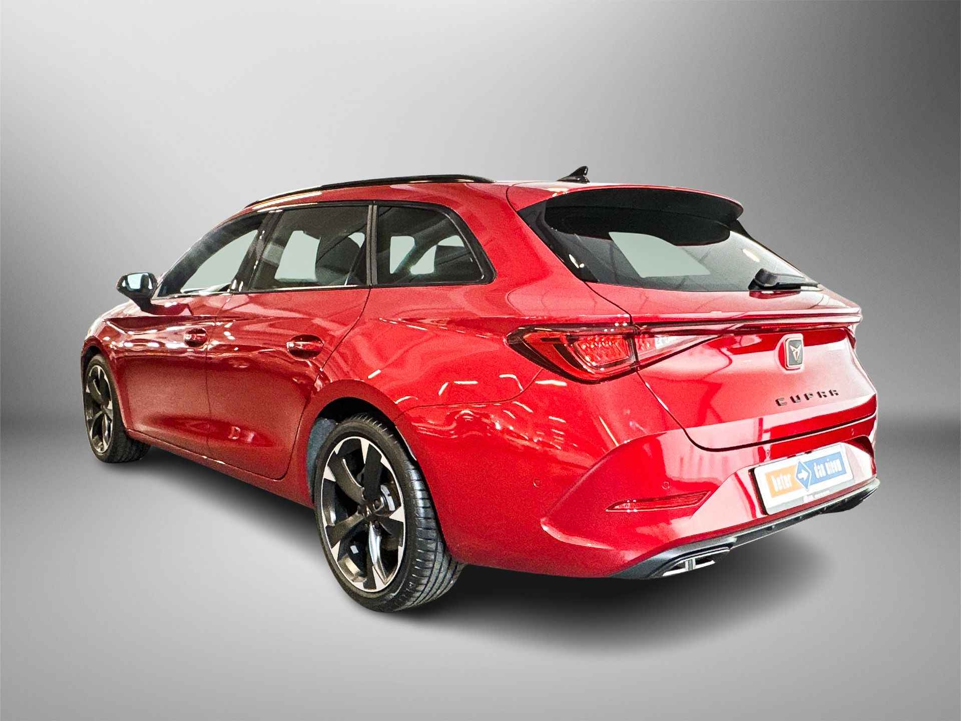 CUPRA Leon Sportstourer 1.5 TSI 150pk DSG Business Edition |  Adaptive Cruise Control | Achteruitrijcamera | 18 inch lichtmetaal - 3/34