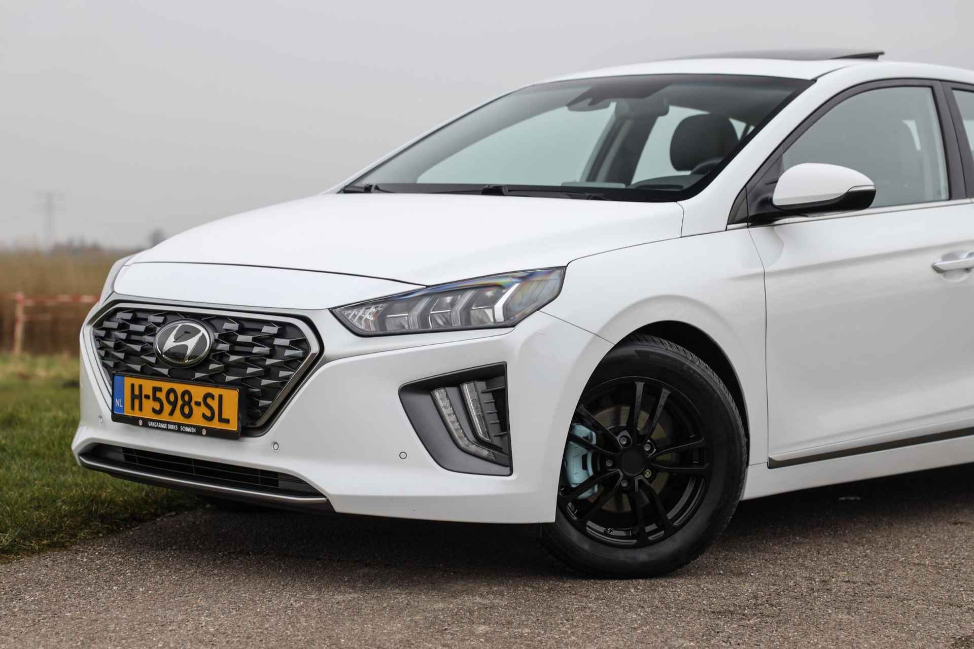 Hyundai IONIQ 1.6 GDi Premium + ✅ Schuifdak ✅ Leder ✅ ACC - 6/42