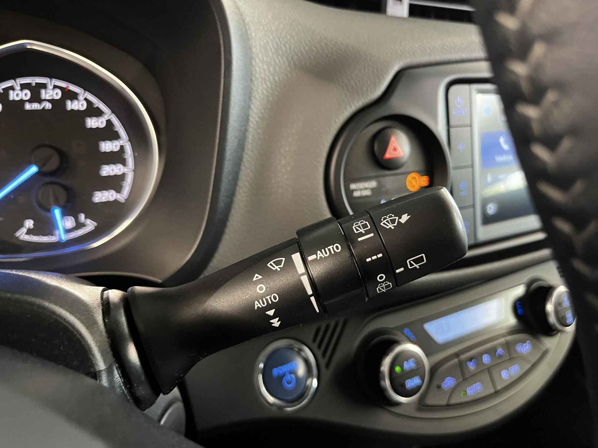 Toyota Yaris 1.5 Hybrid Dynamic Carplay - 4/36
