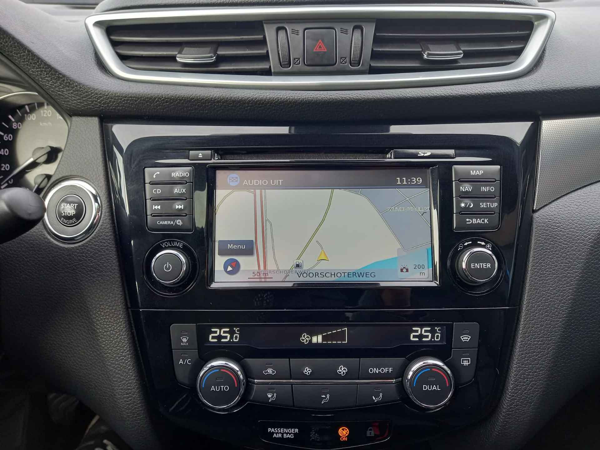 Nissan QASHQAI 1.2 Tekna 116 PK, Airco(automatisch), Multimedia systeem, Panorama dak, Bluetooth telefoonverbinding, Navigatie, Stoelverwarming Zeer nette auto, BOVAG - 19/36