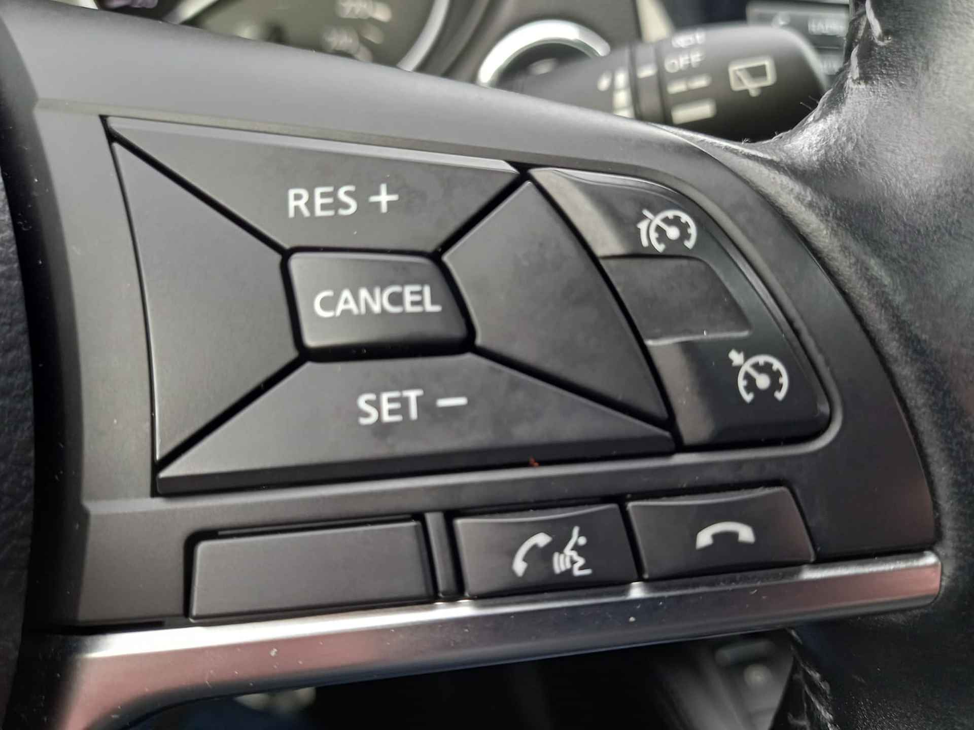 Nissan QASHQAI 1.2 Tekna 116 PK, Airco(automatisch), Multimedia systeem, Panorama dak, Bluetooth telefoonverbinding, Navigatie, Stoelverwarming Zeer nette auto, BOVAG - 24/36