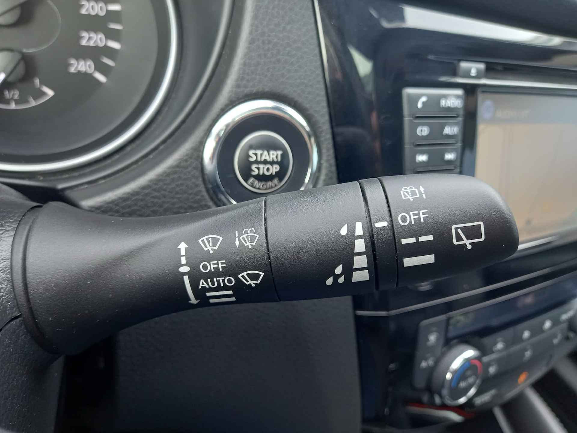 Nissan QASHQAI 1.2 Tekna 116 PK, Airco(automatisch), Multimedia systeem, Panorama dak, Bluetooth telefoonverbinding, Navigatie, Stoelverwarming Zeer nette auto, BOVAG - 26/36