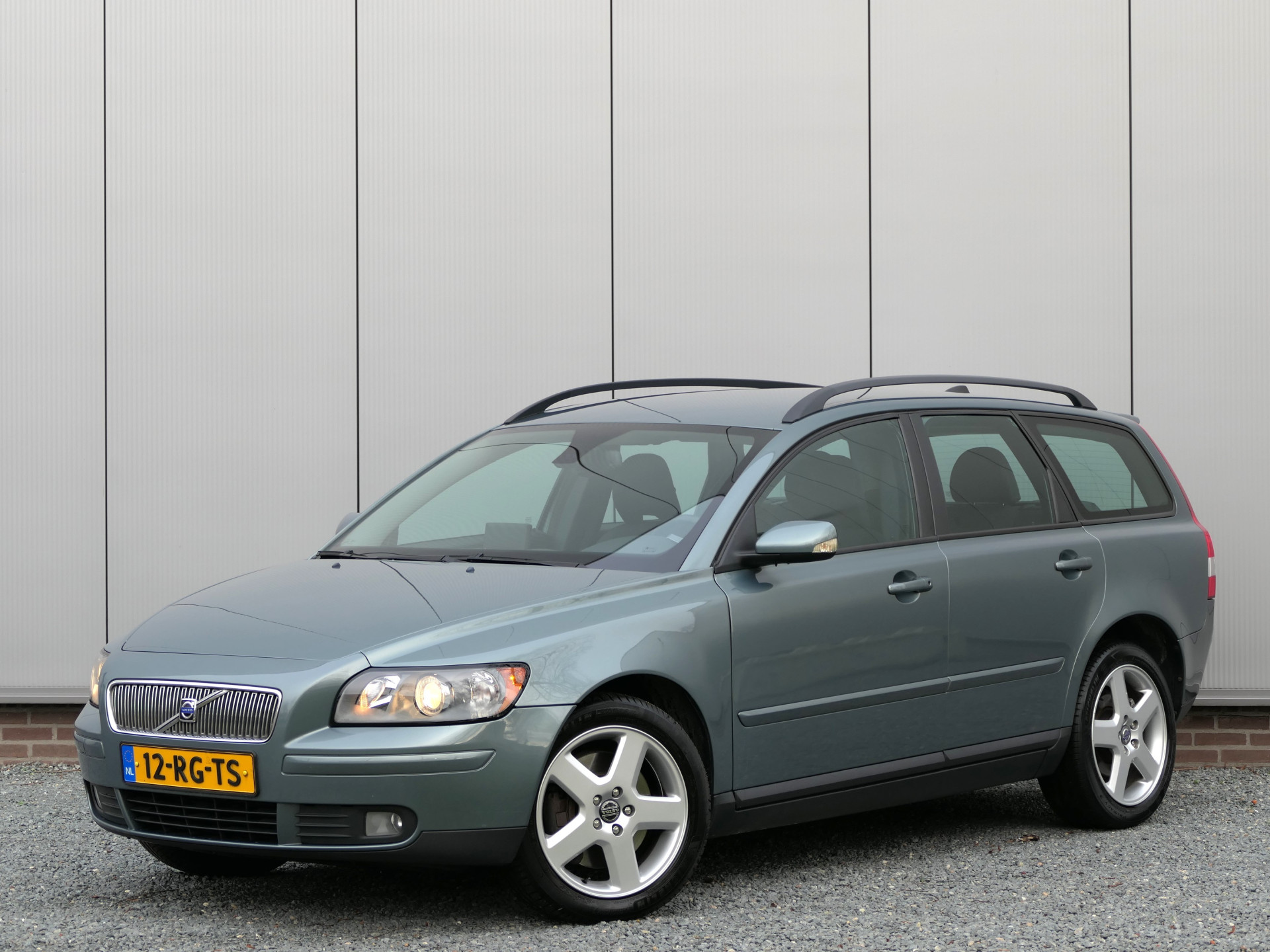 Volvo V50 2.5 T5 AWD Momentum Navi / Trekhaak / High Performance Audio