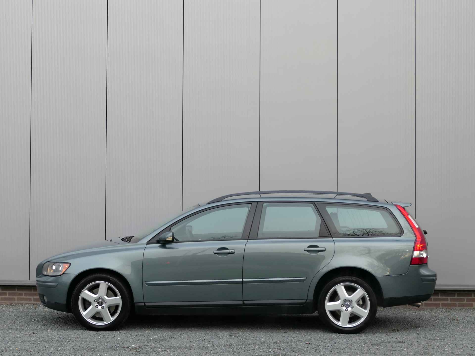 Volvo V50 2.5 T5 AWD Momentum Navi / Trekhaak / High Performance Audio - 6/26