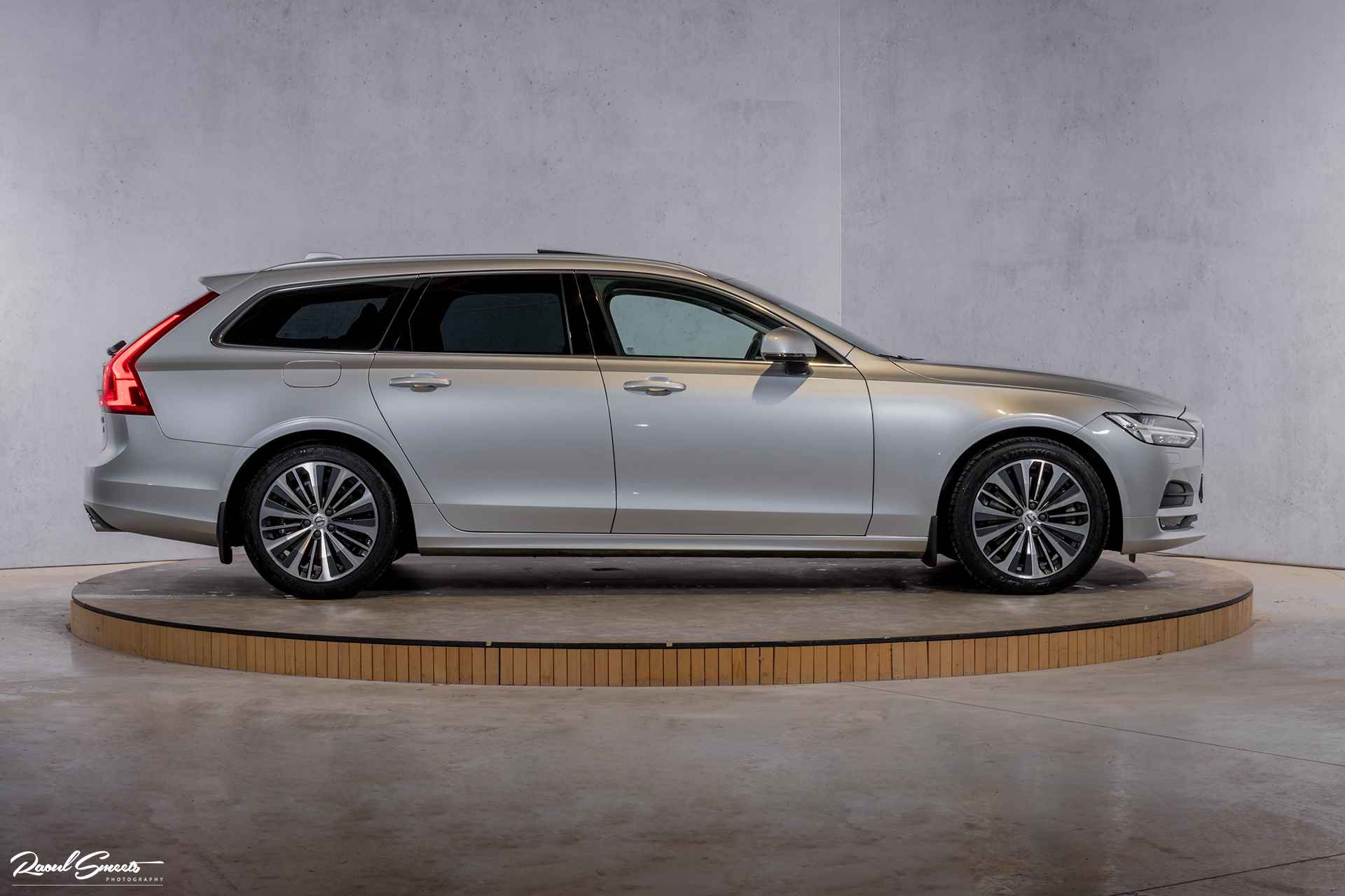 Volvo V90 2.0 T4 Momentum Pro | Zwenkbare trekhaak | Panorama | Adaptieve cruise - 5/58