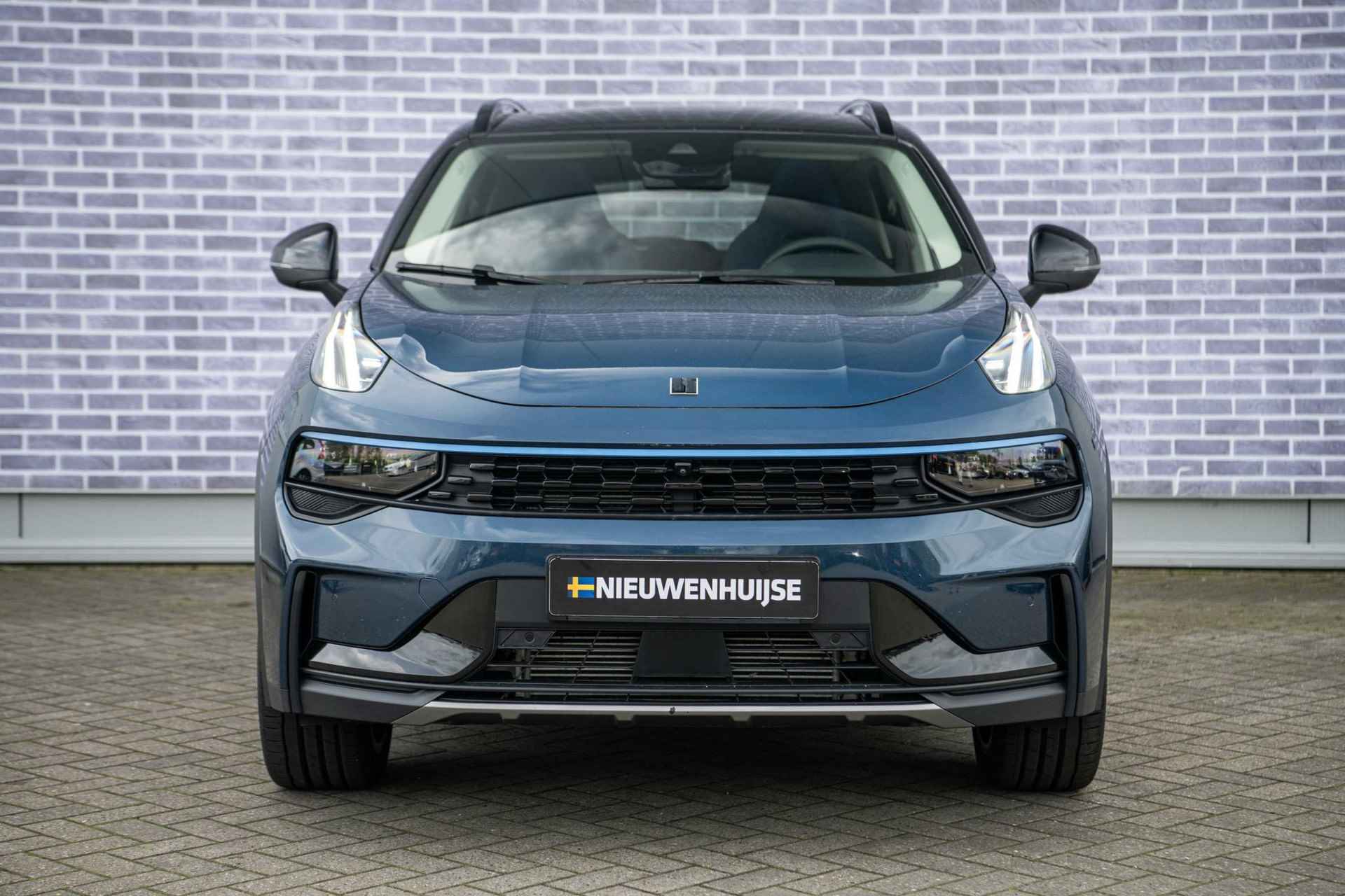Lynk & Co 01 1.5 | Private lease all in vanaf €489,- p/m | 360 Camera | Panoramadak | Parkeercamera | Parkeersensoren voor + achter | Adaptive cruise control | - 10/40