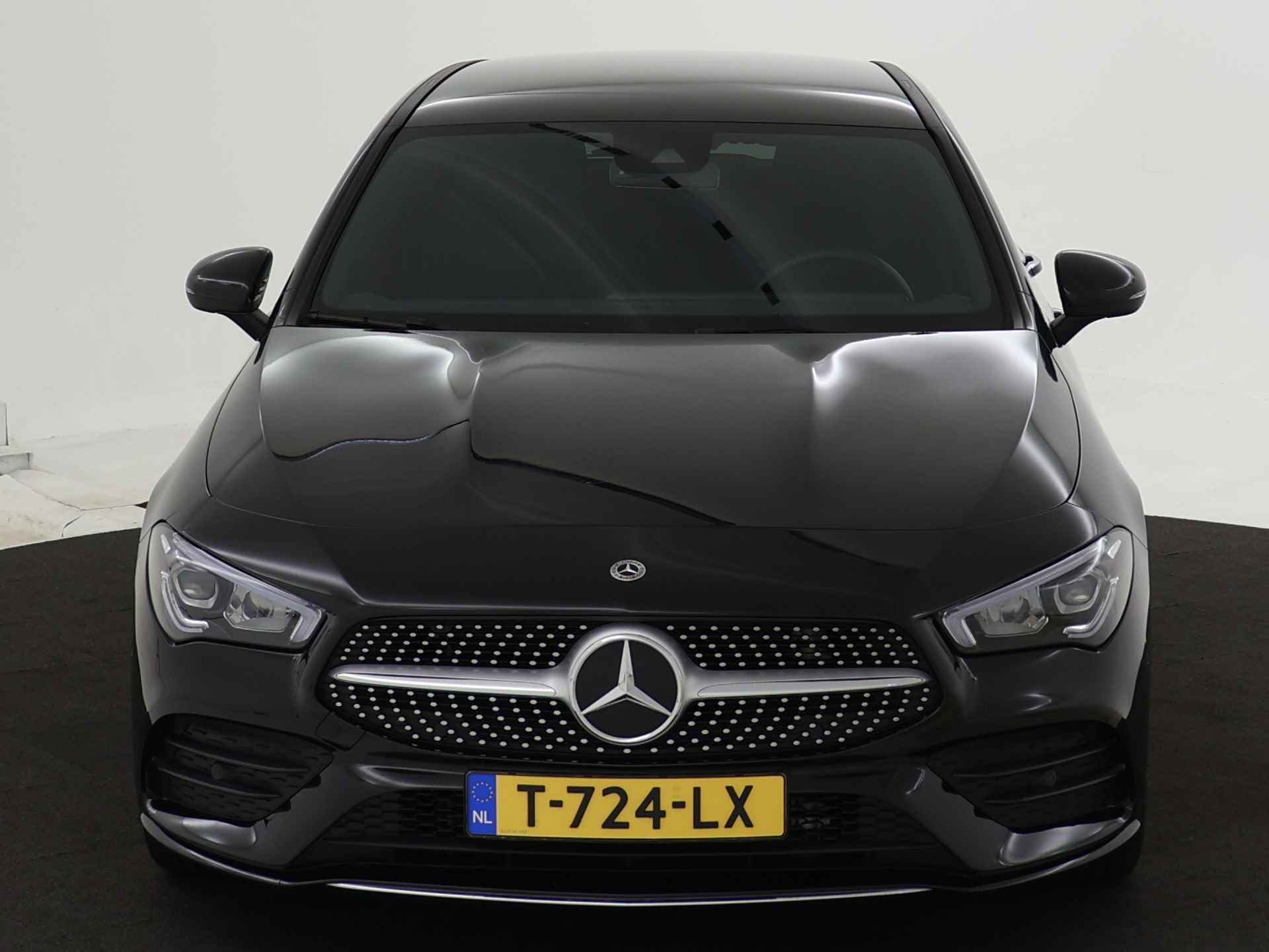 Mercedes-Benz CLA-Klasse Shooting Brake 180 AMG Line | Trekhaak | Keyless Go | Sfeerverlichting | Stoelverwarming | DAB | Parkeerpakket met camera | Inclusief 24 maanden Mercedes-Benz Certified garantie voor Europa. - 22/39