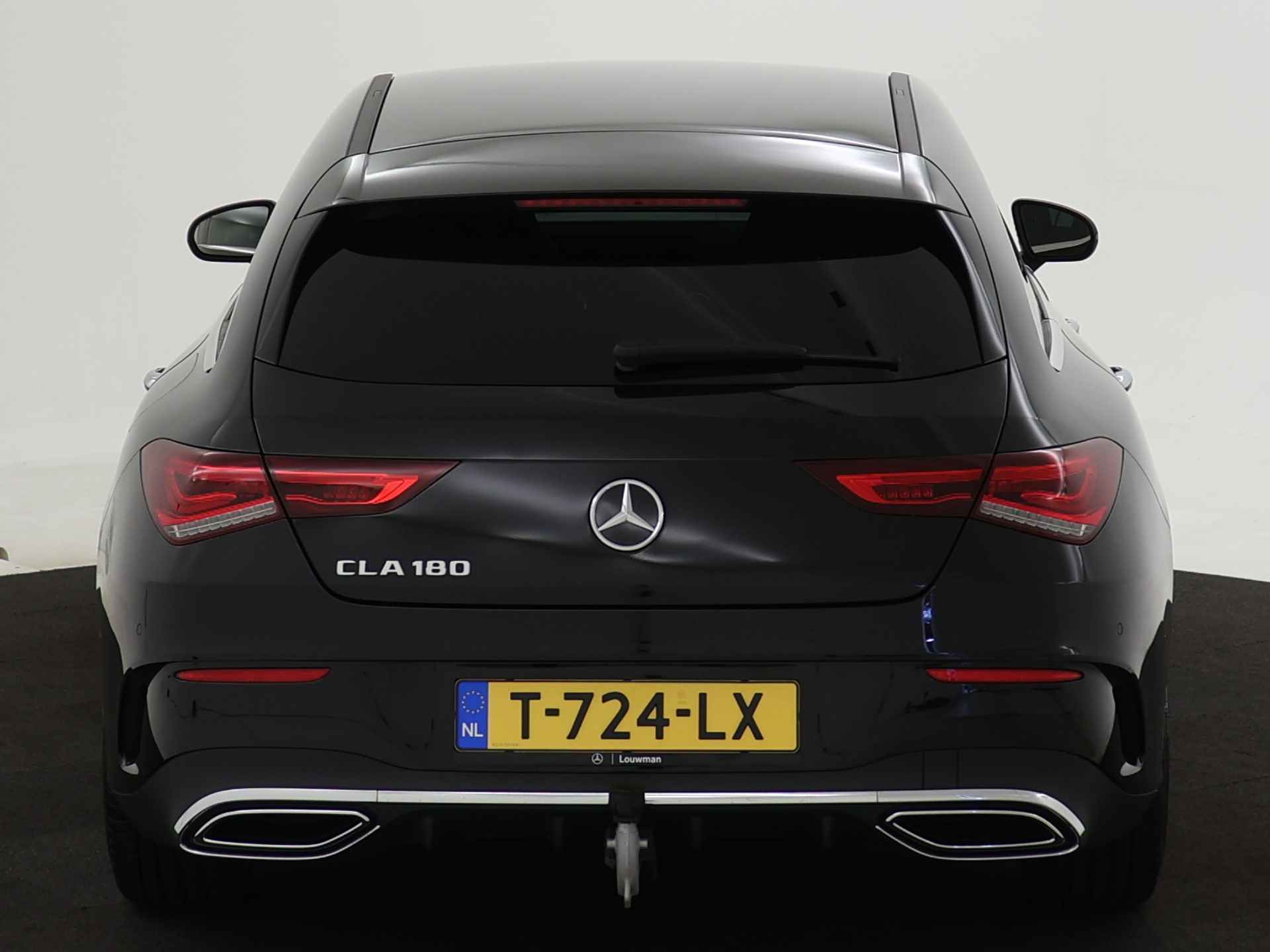 Mercedes-Benz CLA-Klasse Shooting Brake 180 AMG Line | Trekhaak | Keyless Go | Sfeerverlichting | Stoelverwarming | DAB | Parkeerpakket met camera | Inclusief 24 maanden Mercedes-Benz Certified garantie voor Europa. - 24/39