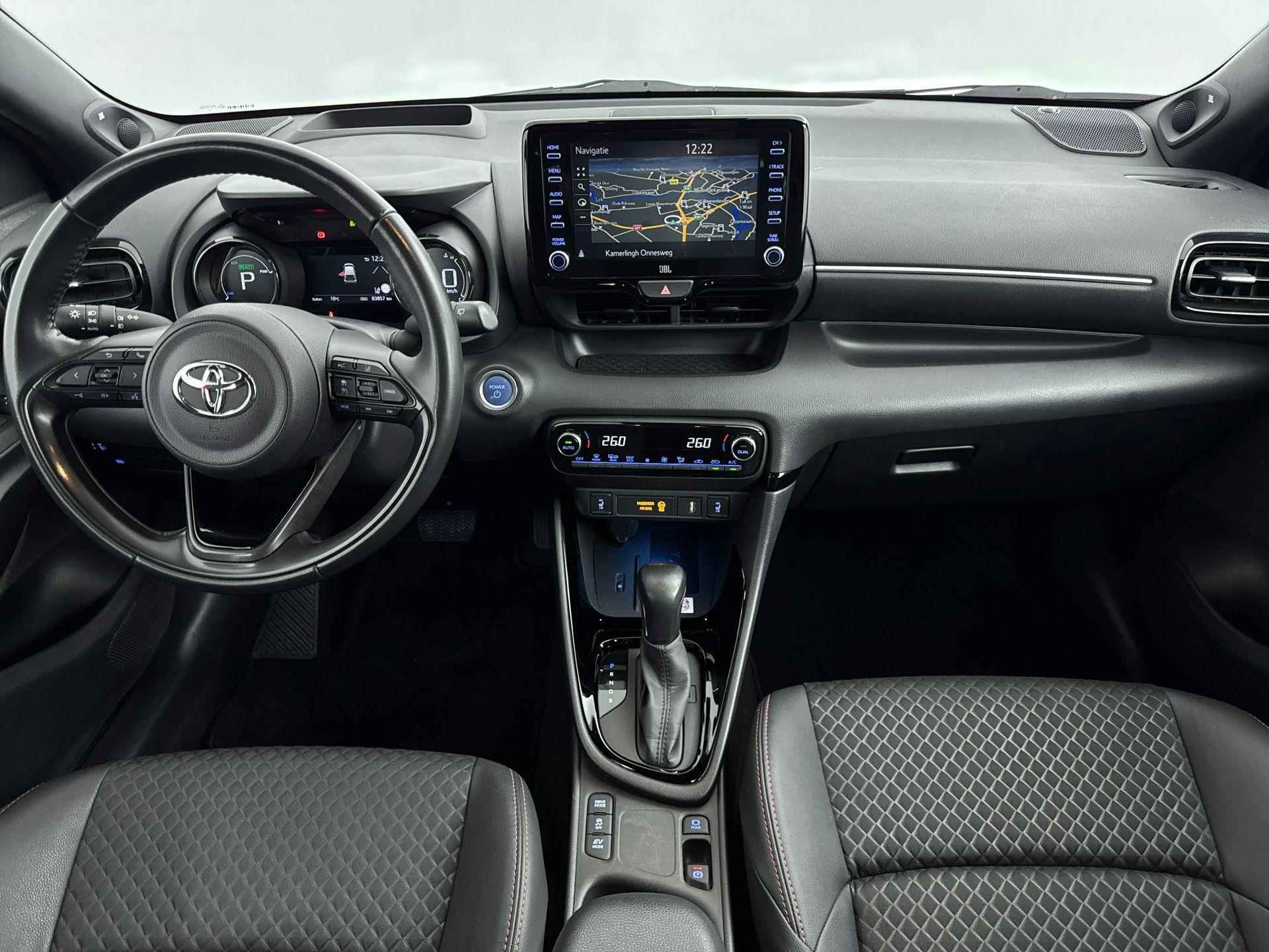 Toyota Yaris 1.5 Hybrid Launch Edition | JBL | Stoelverwarming - 2/19