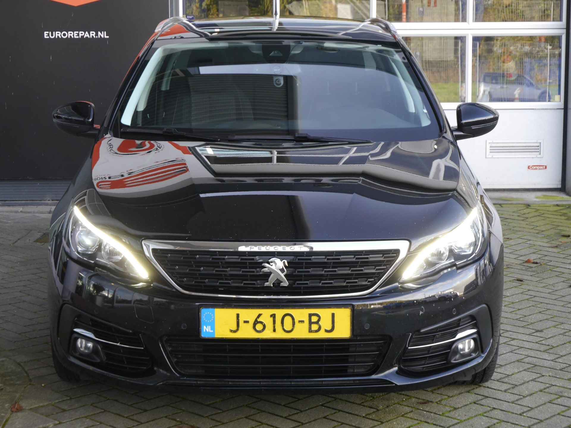 Peugeot 308 SW 1.5 BlueHDi Blue Lease Executive | Navigatie | Parkeersensoren (voor/achter) | Climate Control | Panoramadak | Carplay | Bluetooth | LM velgen | Dealer Onderhouden!! | - 5/38