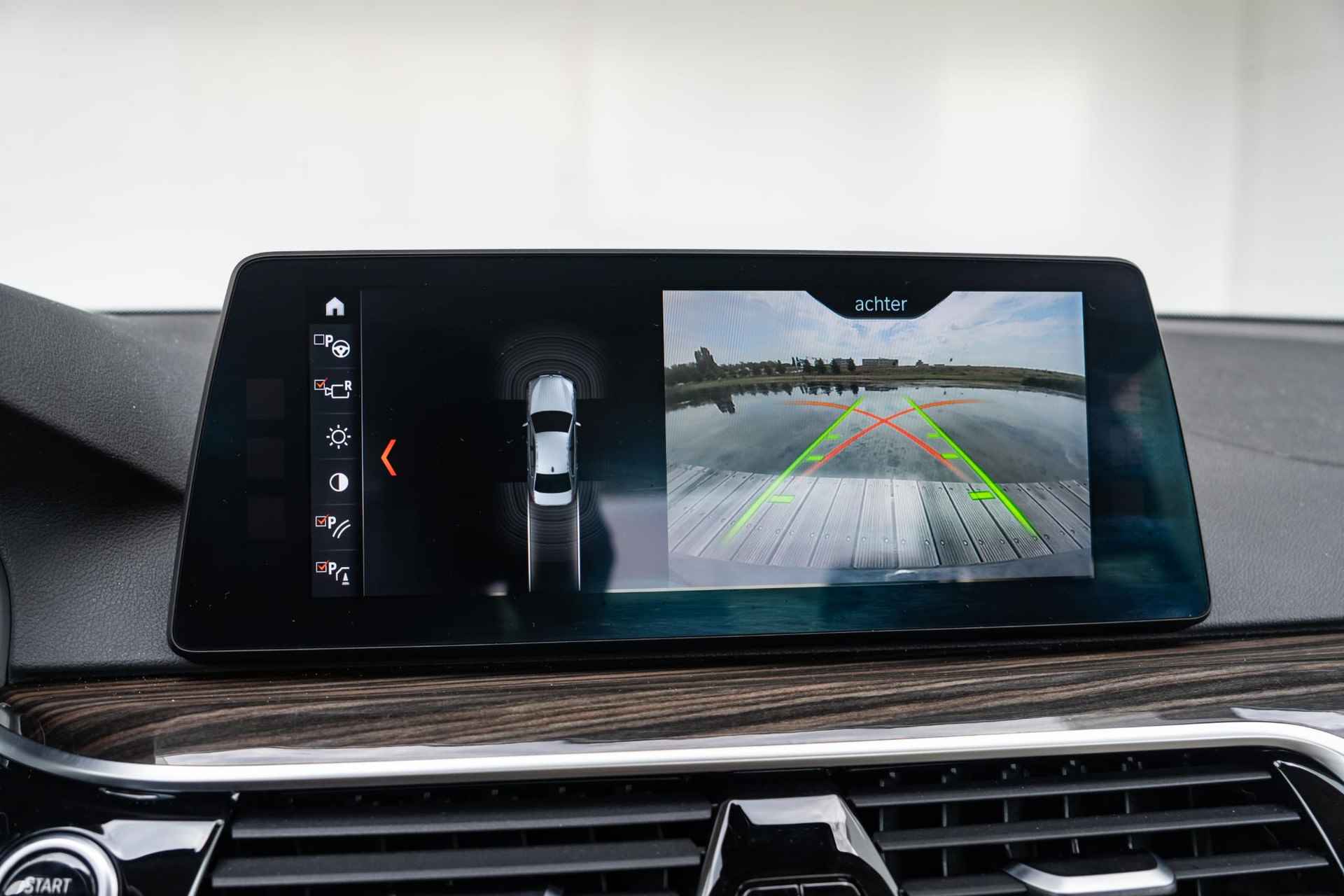 BMW 5 Serie Sedan 530i | High Executive / Stuurwielrand verwarmd / BMW Head-Up Display / Achteruitrijcamera - 26/37