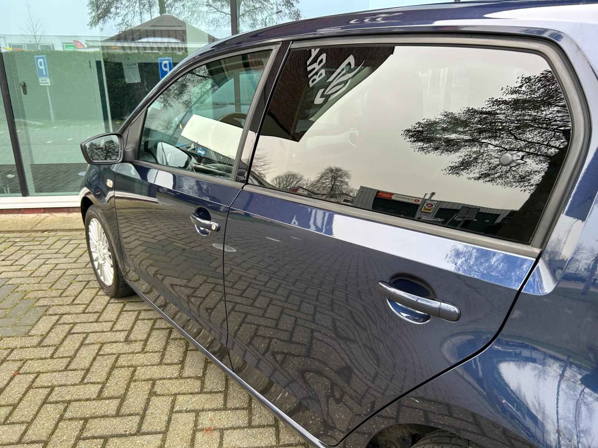 Volkswagen Up! 1.0 high up! BlueMotion - Airco - Media - Org.NL - 13/25