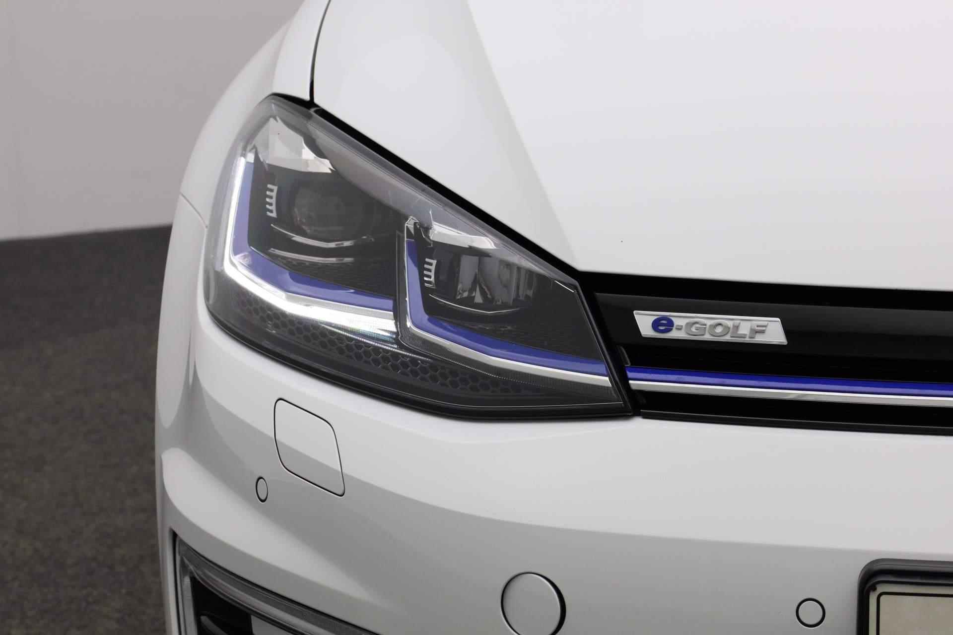 Volkswagen e-Golf 136PK E-DITION | Parkeersensoren voor/achter | Navi | Stoelverwarming | Climatronic - 11/37