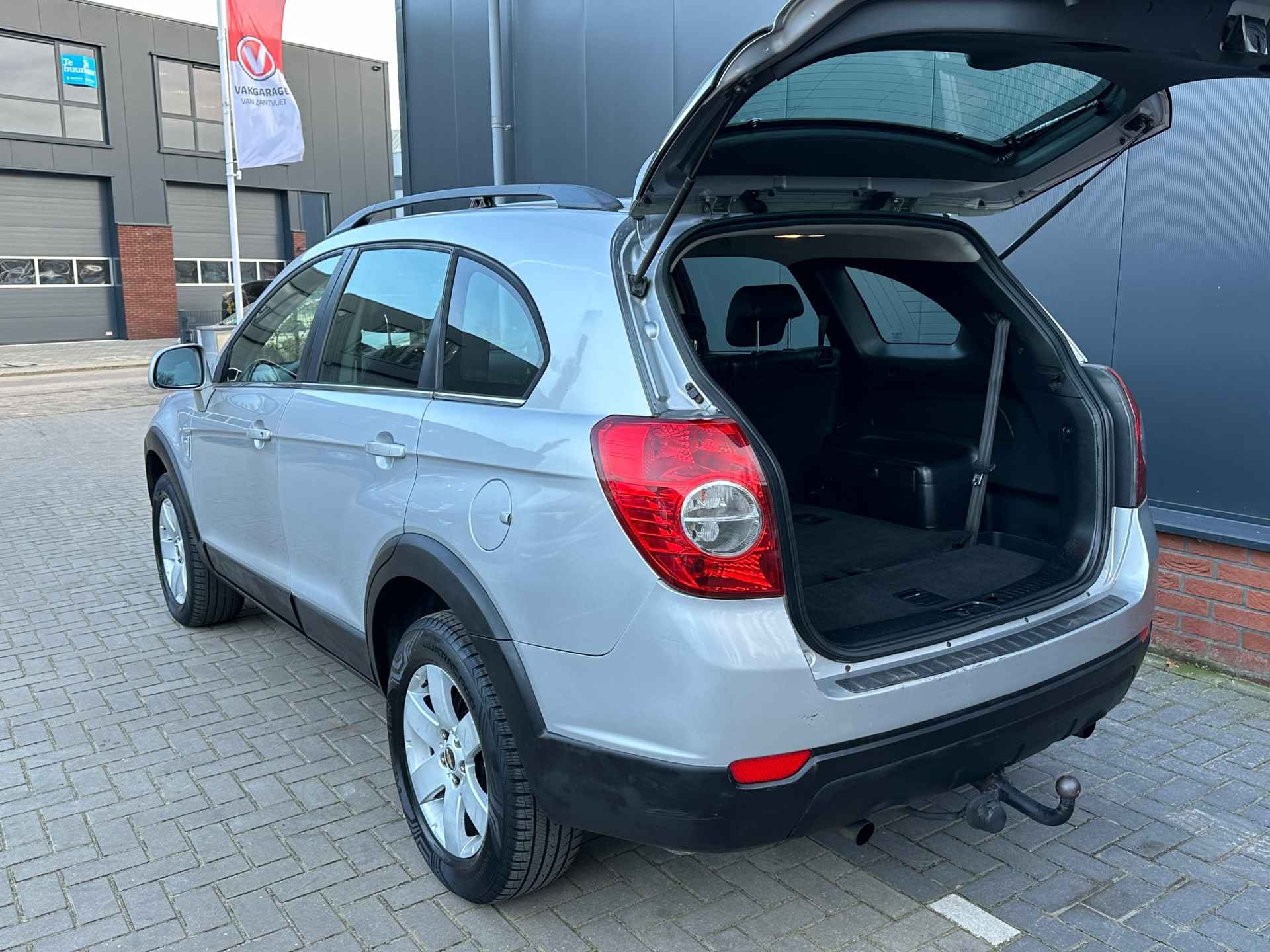 Chevrolet Captiva 2.4i Style 7-Pers (12 mnd BOVAG garantie) - 30/33