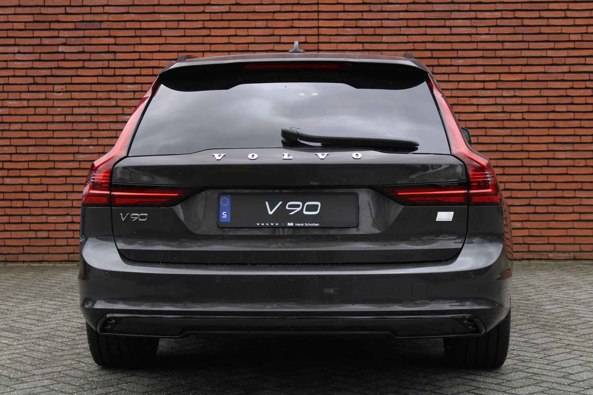 Volvo V90 T6 AWD AUT8 350PK Ultimate Dark Adaptieve Cruise Control, Pilot Assist, Harman/Kardon Audiosysteem, Parkeersensoren voor en achter, Parkeercamera achter, Nappa lederen bekleding, Stoelverwarming, Stuurwielverwarming, Stoelventilatie, Massagefunctie, Extra getint glas, - 28/32