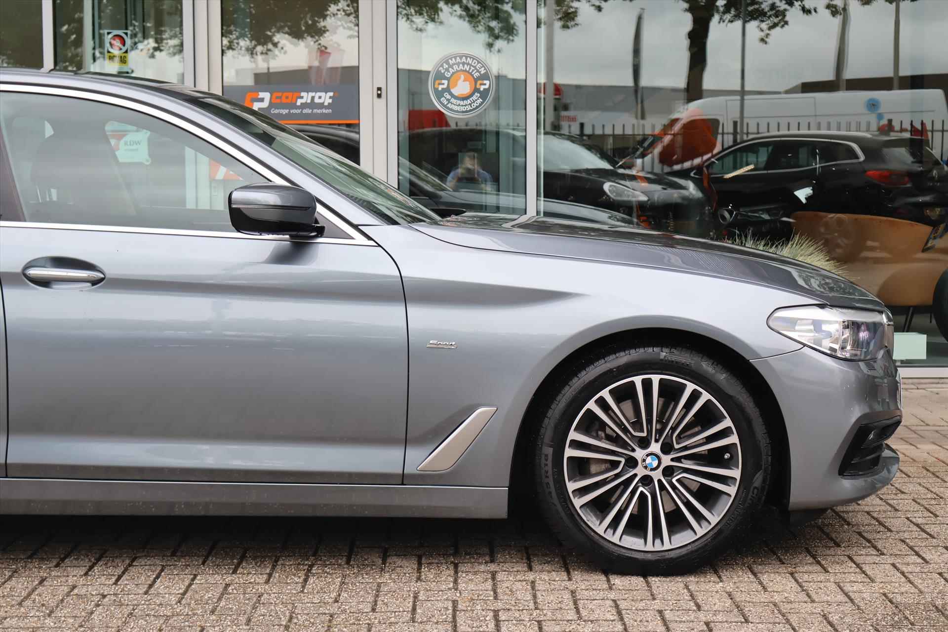 BMW 5-Serie (g30) 530i High Executive Sportline 252pk AUT | Elek. voorstoelen | Navi Prof | Sfeerverlichting - 15/54