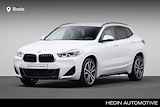 BMW X2 sDrive20i | Model M-Sport | Adaptief onderstel | Trekhaak met afneembare kogel | Elektrisch op afstand volledig te openen en te sluiten achterklep | Comfort Access | Extra getint glas in achterportier