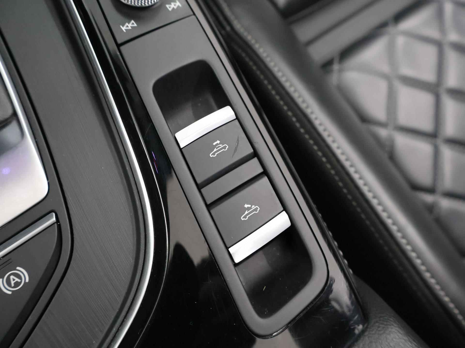 Audi A5 Cabriolet 45 TFSI quattro Sport S Line Edition 245 PK | Lederen Bekleding | B&O Audio | Adaptieve Cruise Control | Stoelverwarming | Achteruitrijcamera met Parkeerhulp | 2x S-Line | Trekhaak | - 33/56