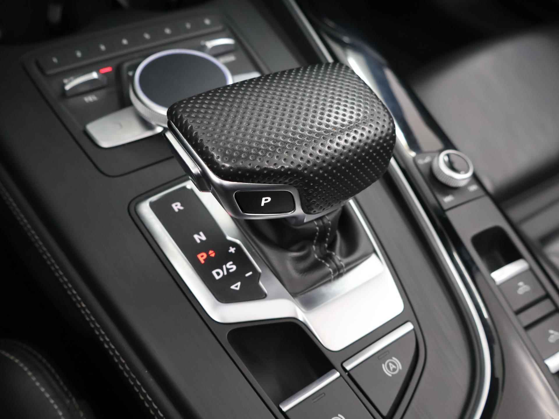 Audi A5 Cabriolet 45 TFSI quattro Sport S Line Edition 245 PK | Lederen Bekleding | B&O Audio | Adaptieve Cruise Control | Stoelverwarming | Achteruitrijcamera met Parkeerhulp | 2x S-Line | Trekhaak | - 35/56