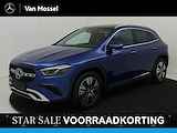 Mercedes-Benz GLA-klasse 180 Star Edition Luxury Line Smartphone-integratie / DISTRONIC / Dodehoekassistent / Panoramaschuifdak / Trekhaak / Multibeam