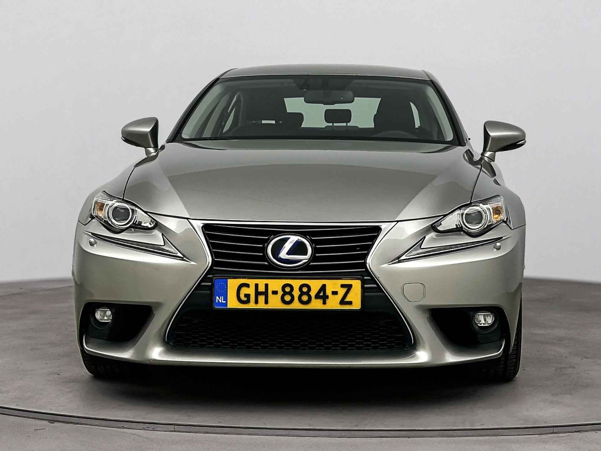 Lexus IS 300h 25th Edition | Navigatie | Camera | Stoelverwarming | Parkeersensoren | - 6/29