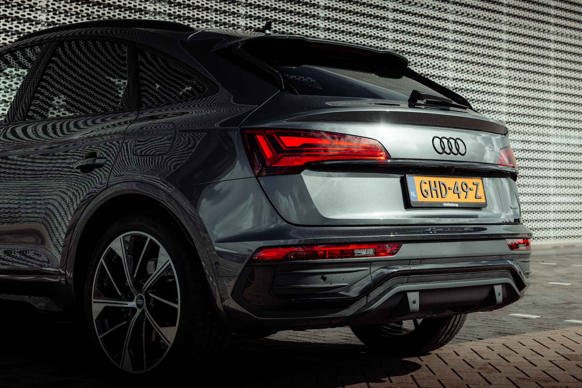 Audi Q5 Sportback 50 TFSI e 299pk quattro S edition Competition | Luchtvering | Panoramadak | 21"LM velgen | Bang & Olufsen | Tour & City & Parking | Comfortsleutel - 14/36