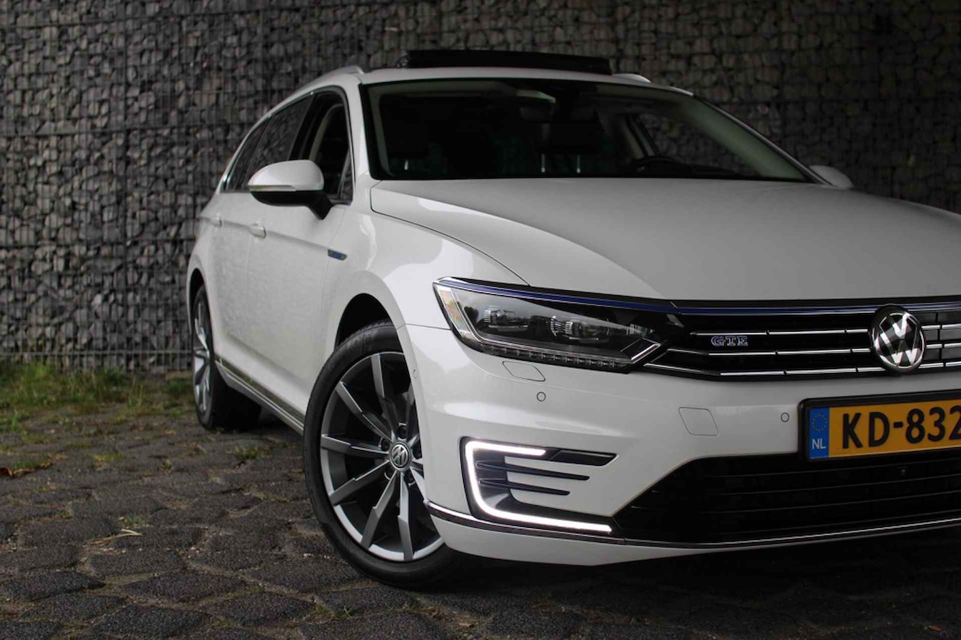 Volkswagen Passat Variant 1.4 TSI GTE Highline I Geen Import I Trekhaak I Panoramadak - 5/23