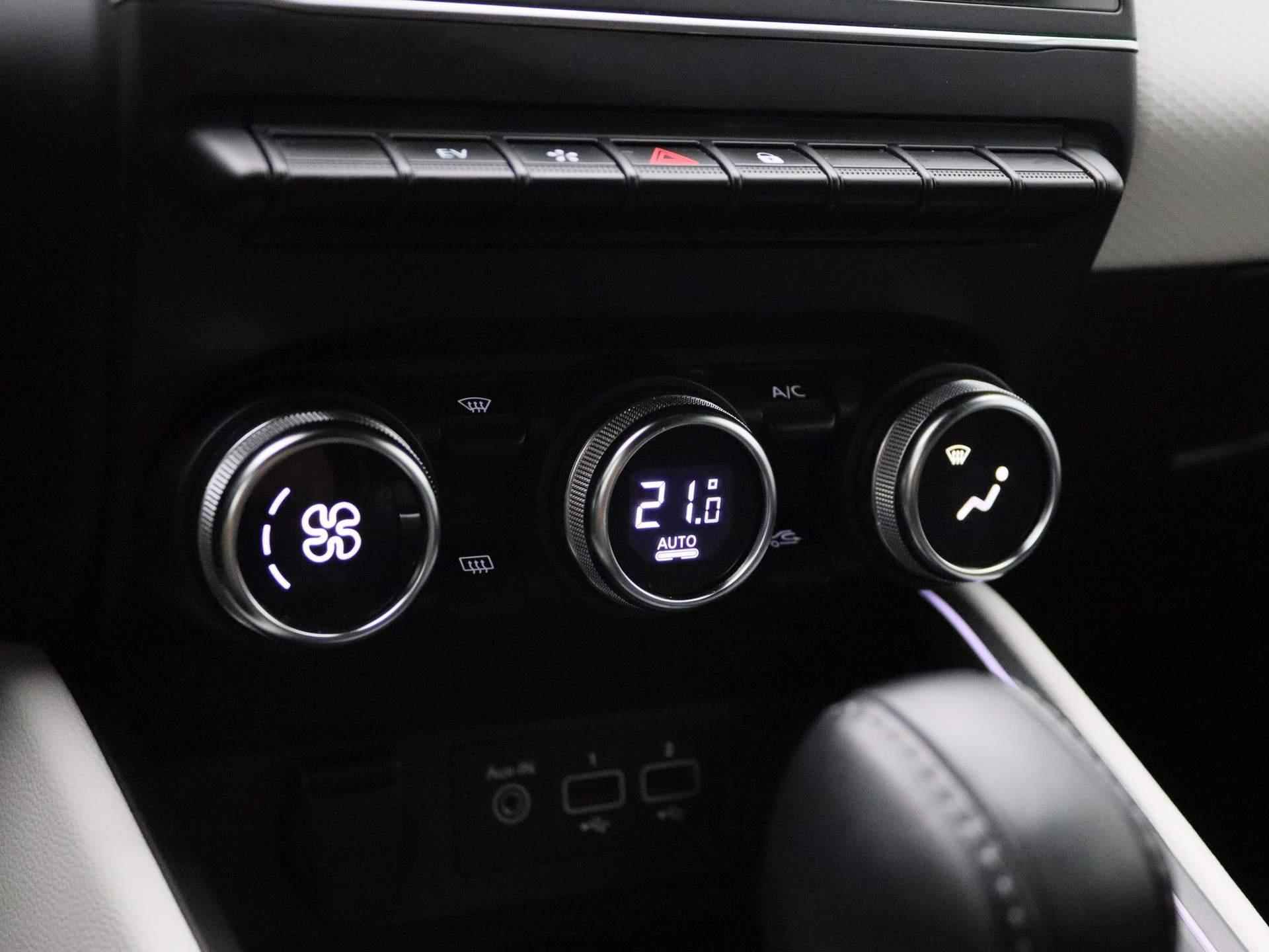 Renault Clio 1.6 E-Tech Hybrid 145Pk Techno | Navigatie | Apple & Android Carplay | Parkeersensoren & Camera | Climate Control | LED | Lichtmetalen Velgen & Privacy Glass | | - 19/38