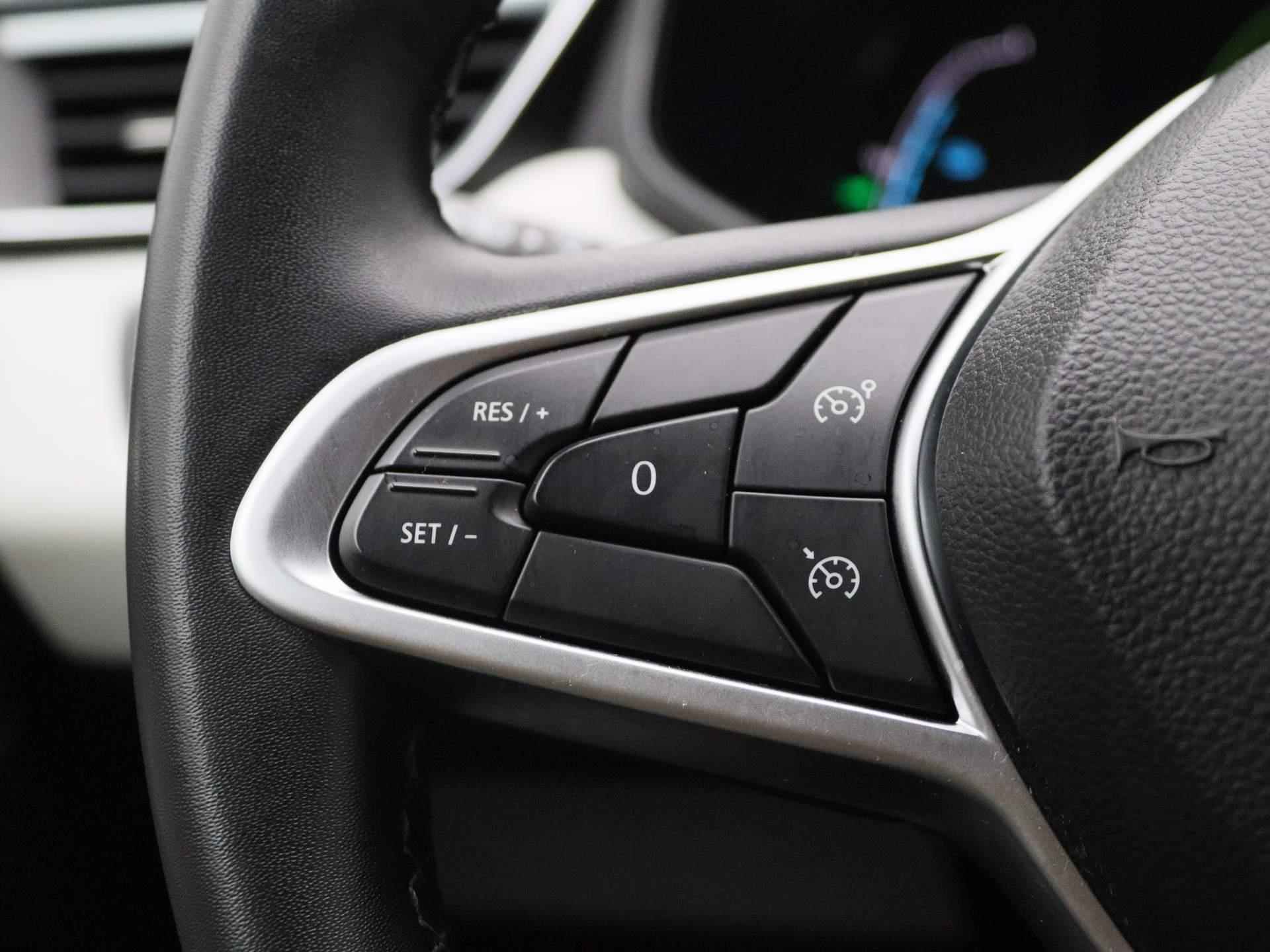 Renault Clio 1.6 E-Tech Hybrid 145Pk Techno | Navigatie | Apple & Android Carplay | Parkeersensoren & Camera | Climate Control | LED | Lichtmetalen Velgen & Privacy Glass | | - 21/38