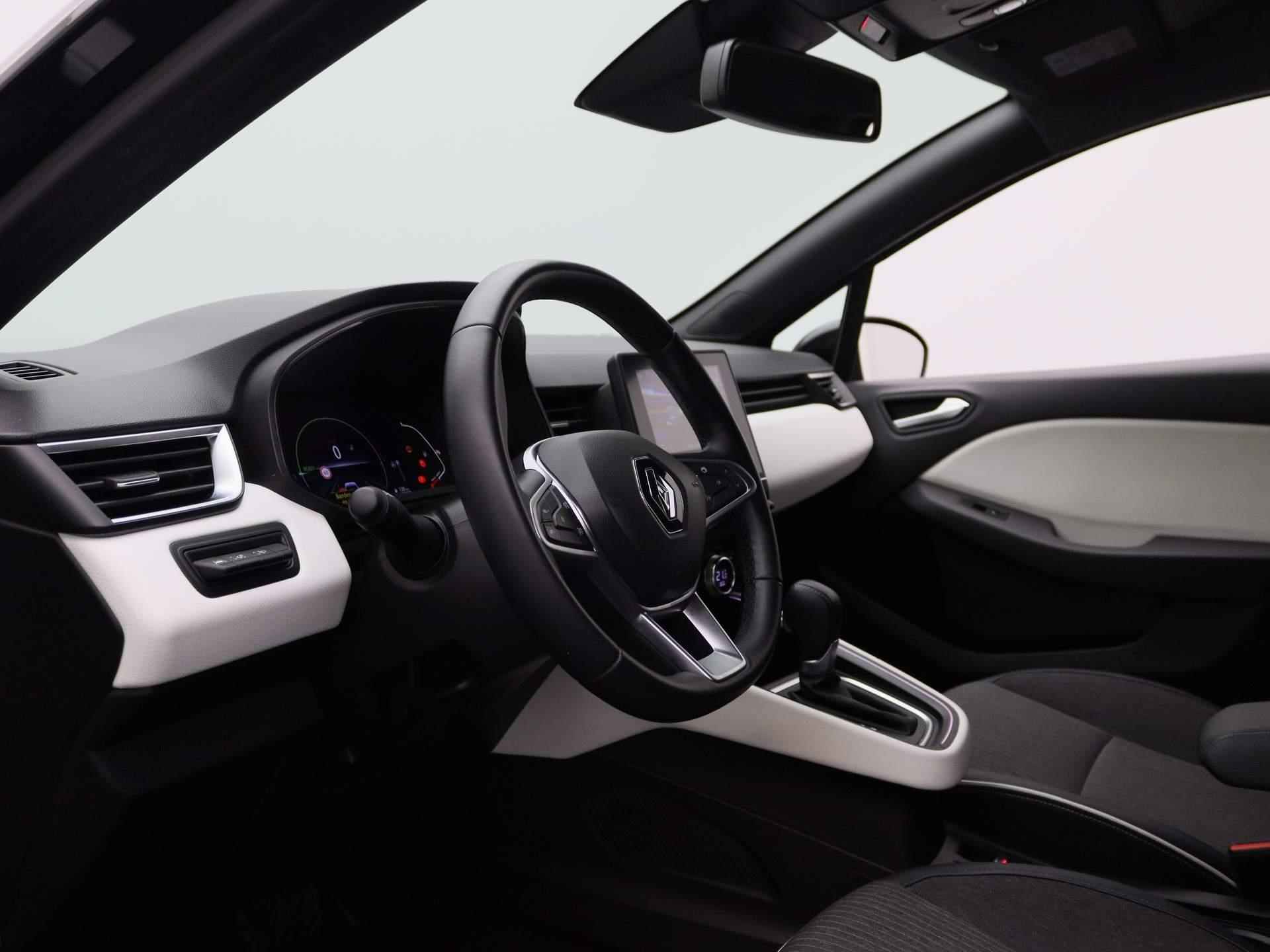 Renault Clio 1.6 E-Tech Hybrid 145Pk Techno | Navigatie | Apple & Android Carplay | Parkeersensoren & Camera | Climate Control | LED | Lichtmetalen Velgen & Privacy Glass | | - 31/38