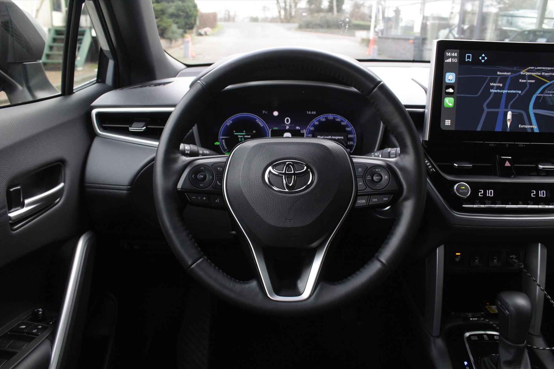 Toyota Corolla Cross 1.8 High Power Hybrid 140pk eCVT Style - 9/29