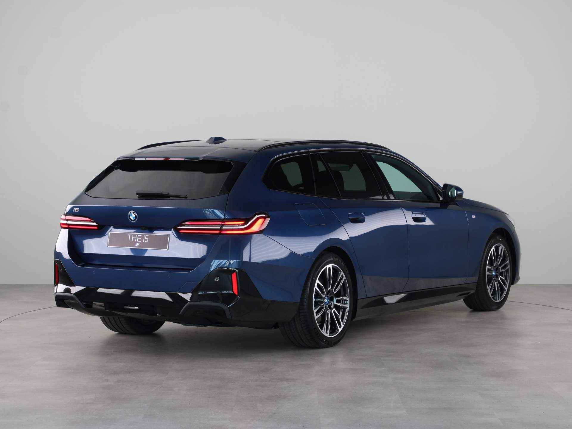 BMW i5 Touring eDrive40 M Sport Edition - 9/25