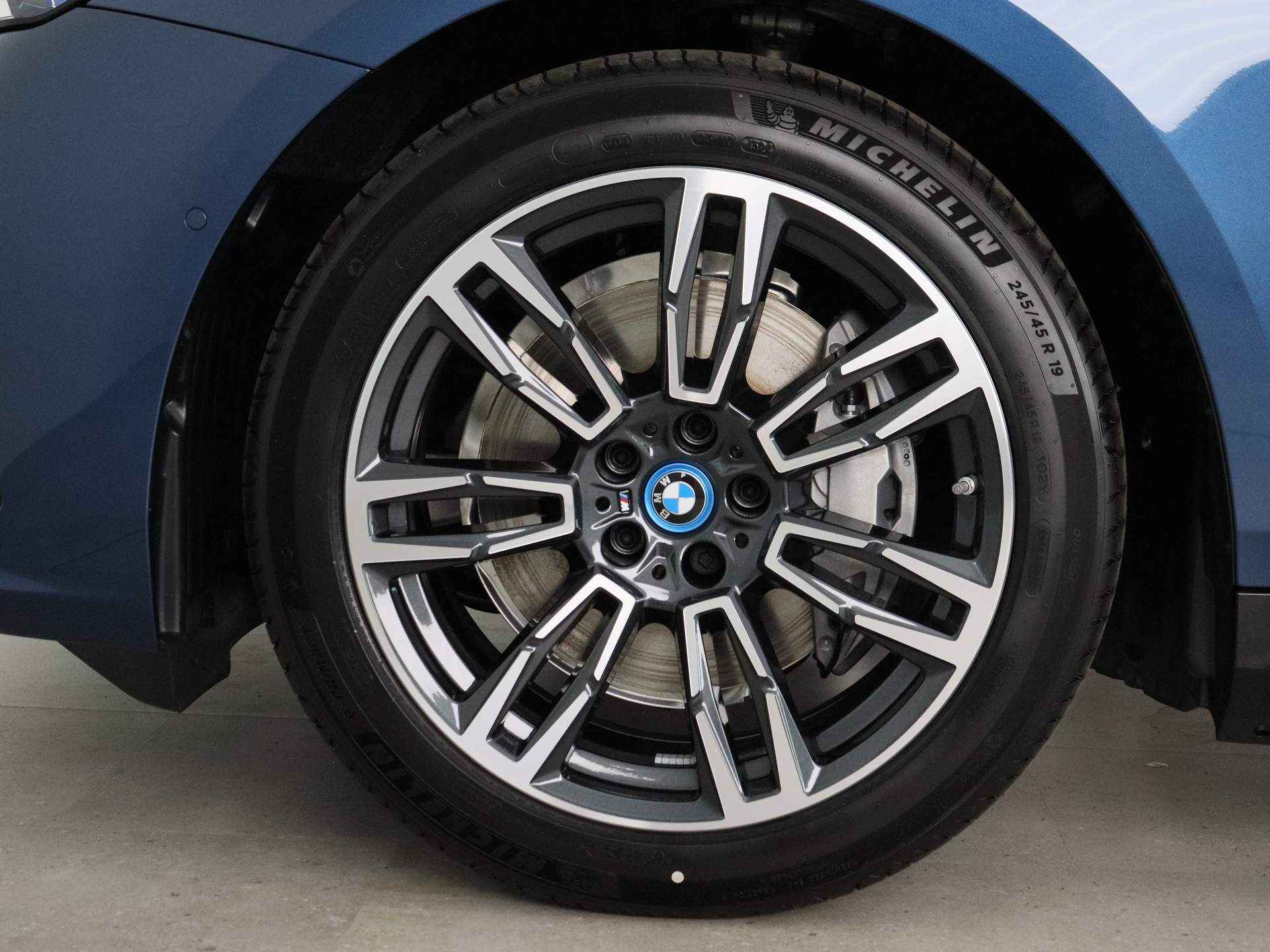 BMW i5 Touring eDrive40 M Sport Edition - 18/25