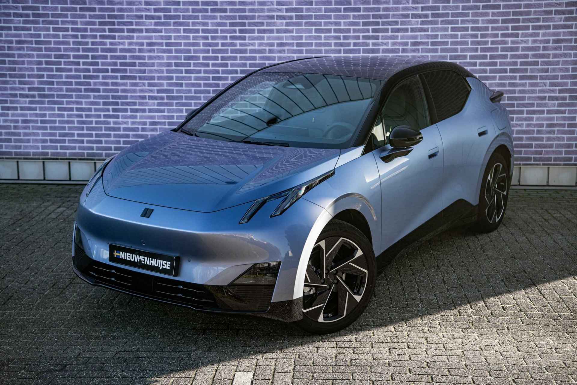 Lynk & Co 02 More 66 kWh | UIT VOORRAAD LEVERBAAR  | COSMIC BLUE - 14/36