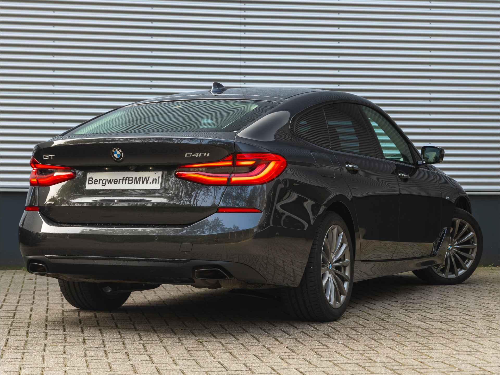 BMW 6 Serie Gran Turismo 640i xDrive - Stoelventilatie - Comfortzetels - Head-up - Camera - 2/42