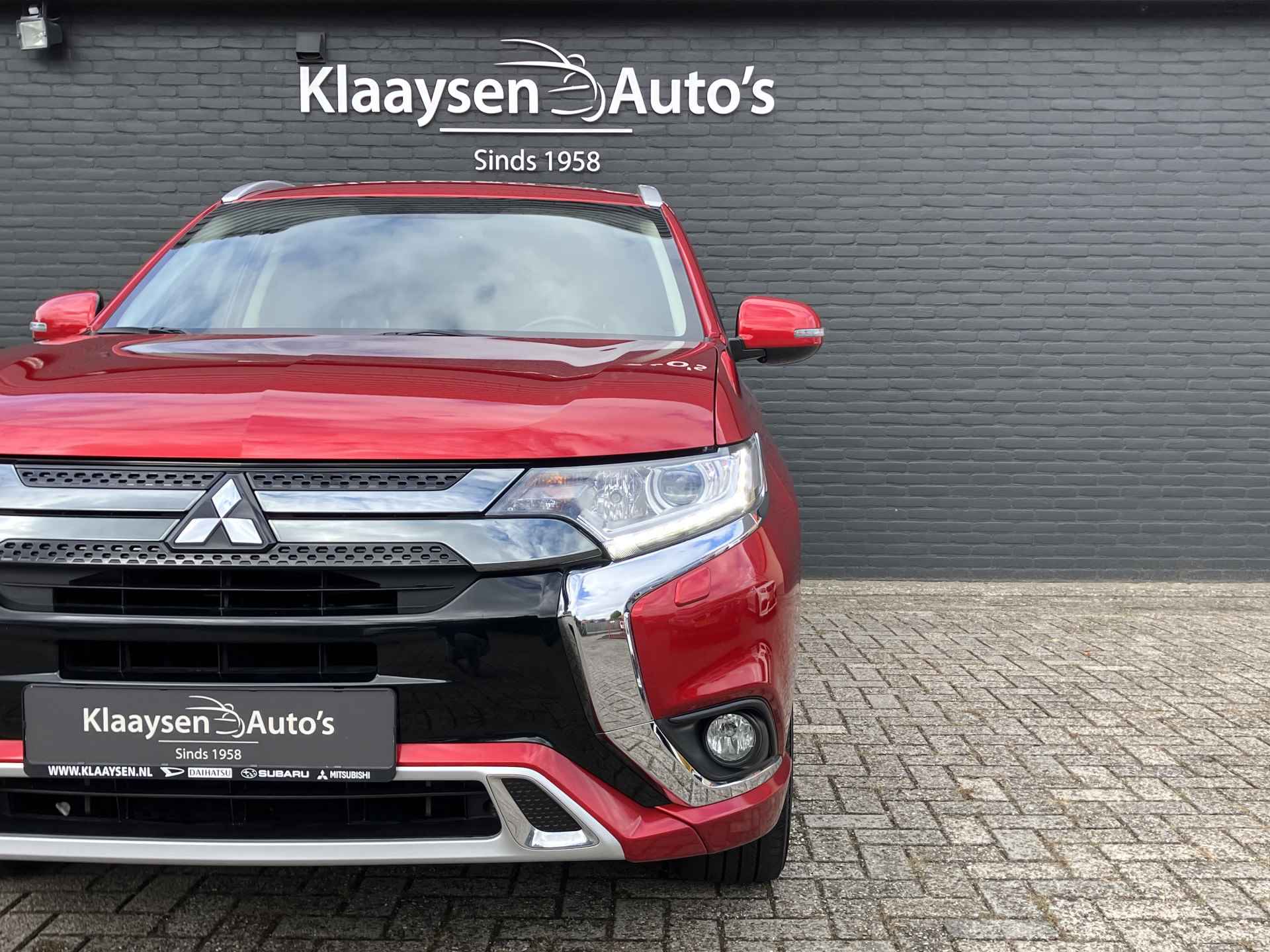 Mitsubishi Outlander 2.4 PHEV Intense 4WD AUT. | 1e eigenaar | dealer onderhouden | navigatie | trekhaak | camera | keyless - 13/41