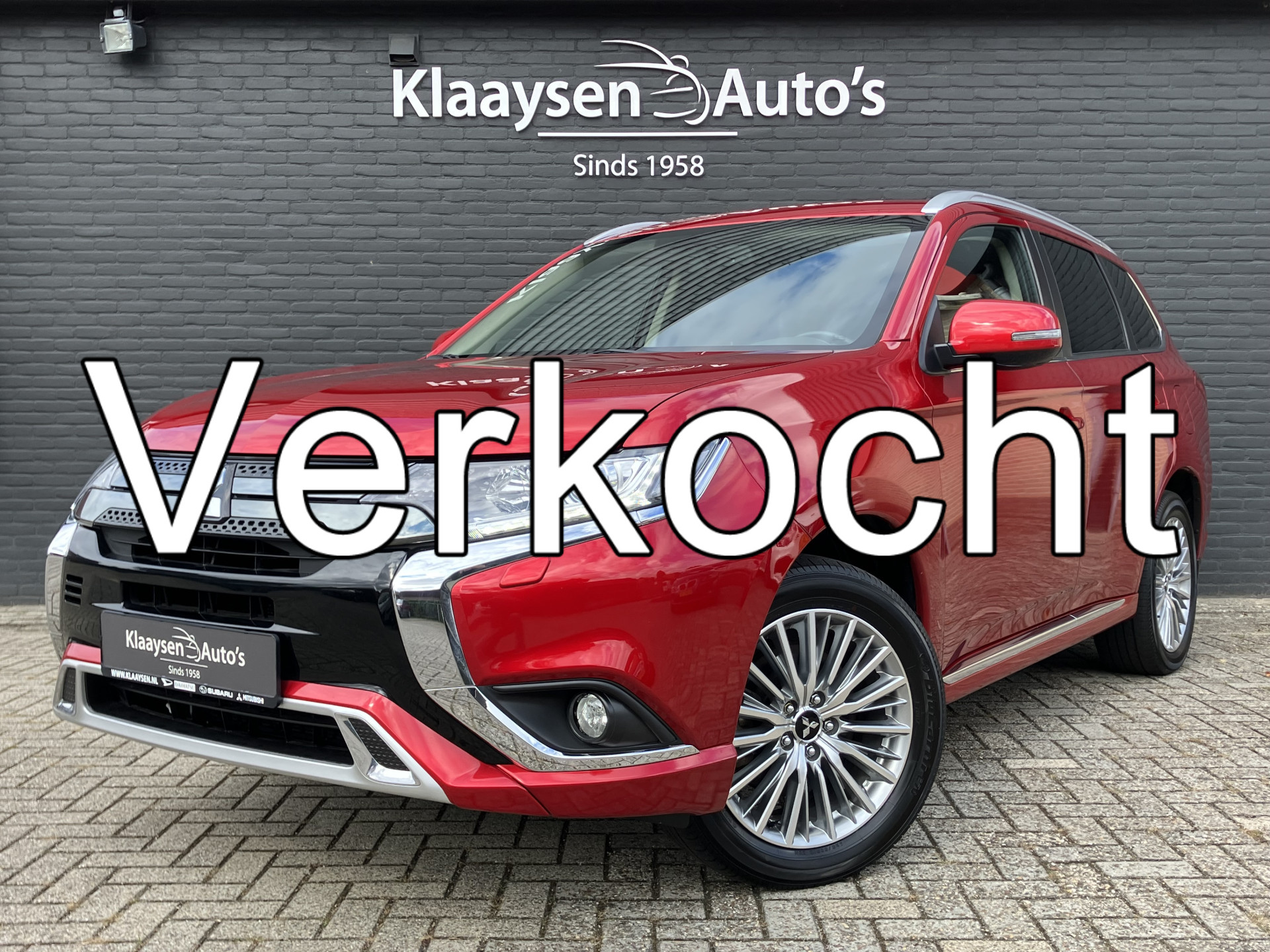 Mitsubishi Outlander 2.4 PHEV Intense 4WD AUT. | 1e eigenaar | dealer onderhouden | navigatie | trekhaak | camera | keyless