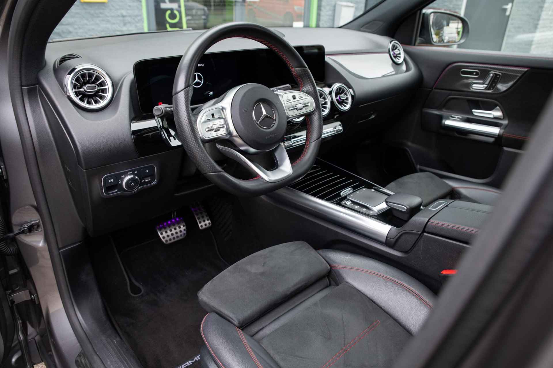 Mercedes-Benz GLA-klasse 200 Business Solution AMG / PANODAK / 1E EIG / NL AUTO - 11/53