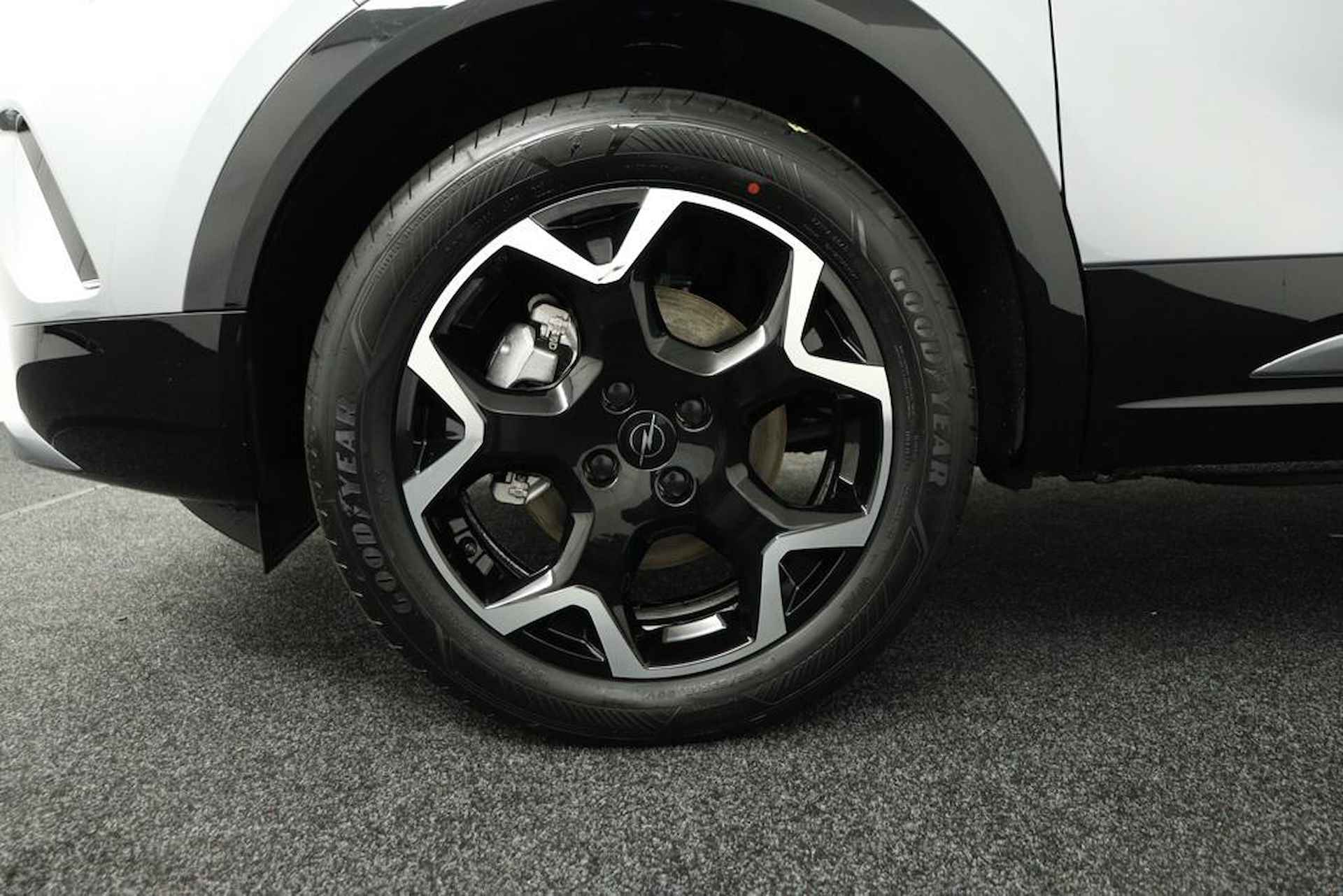 Opel Mokka 1.2 Turbo Hybrid GS | Zwarte Motorkap | 18 inch LM Velgen | Suede bekleding | - 14/42