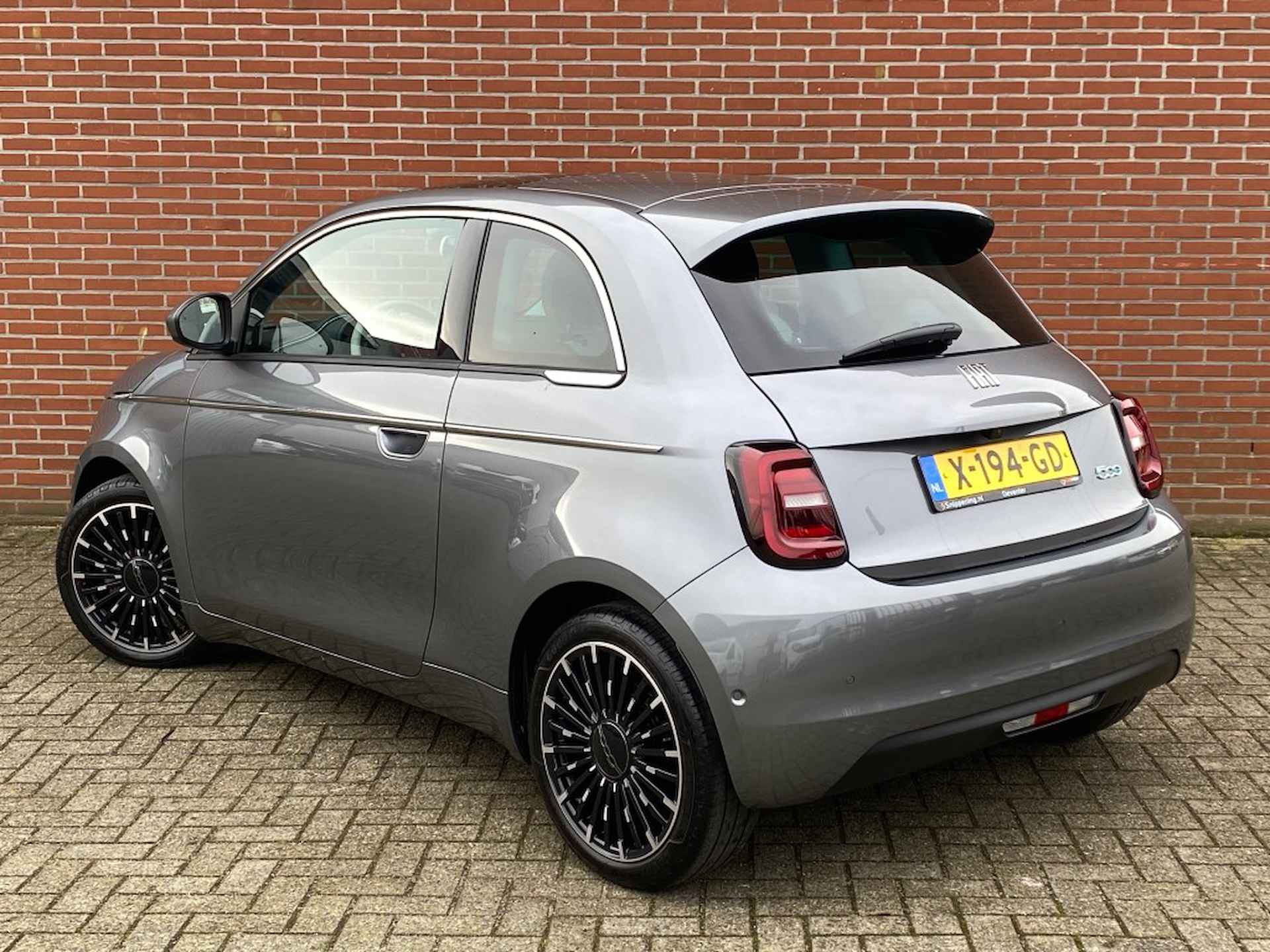 FIAT 500e LA PRIMA 42 KWH STOELVW CAMERA PANO CARPLAY ADAPT-CRUISE NAV - 4/26