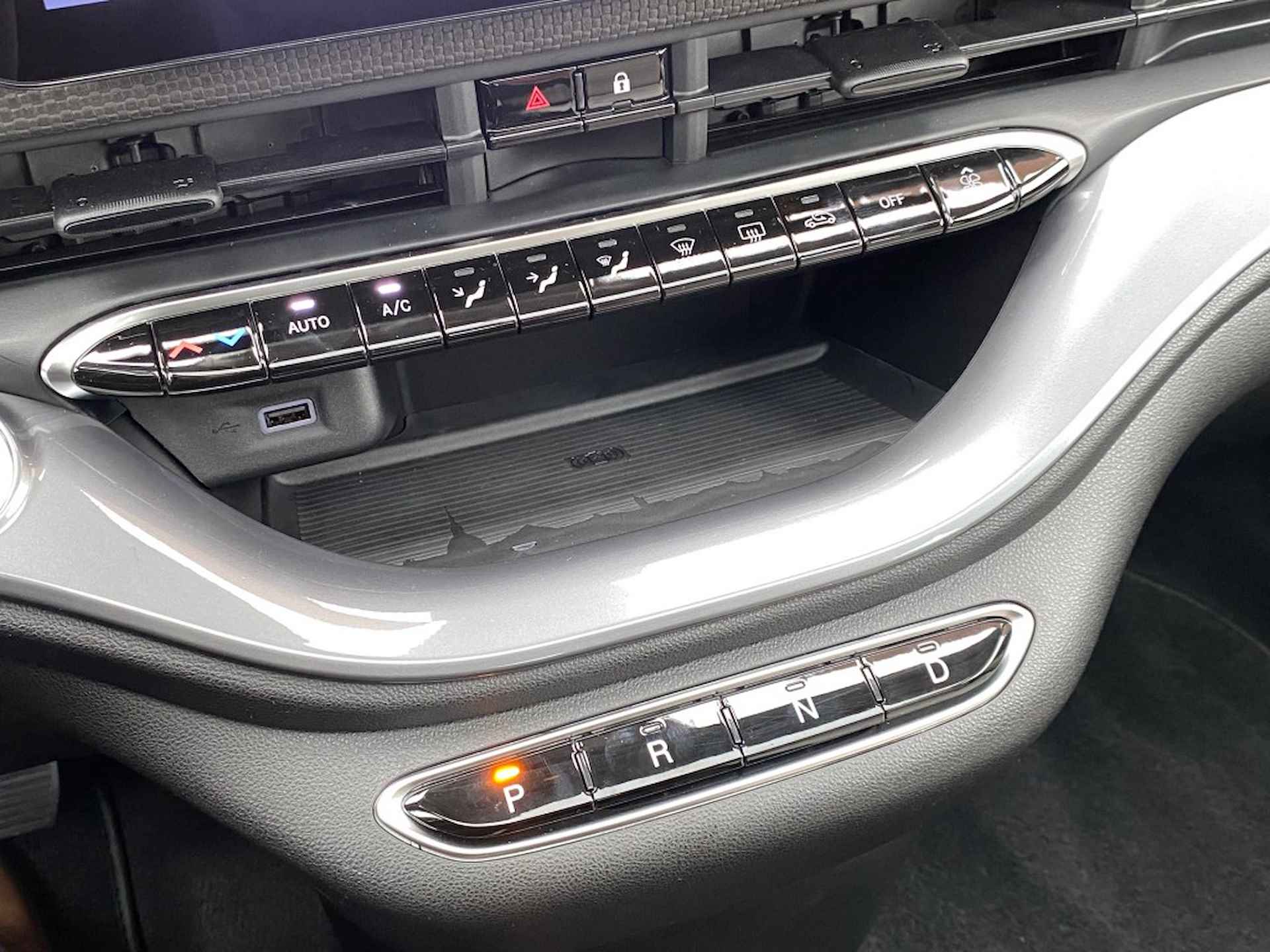 FIAT 500e LA PRIMA 42 KWH STOELVW CAMERA PANO CARPLAY ADAPT-CRUISE NAV - 18/26