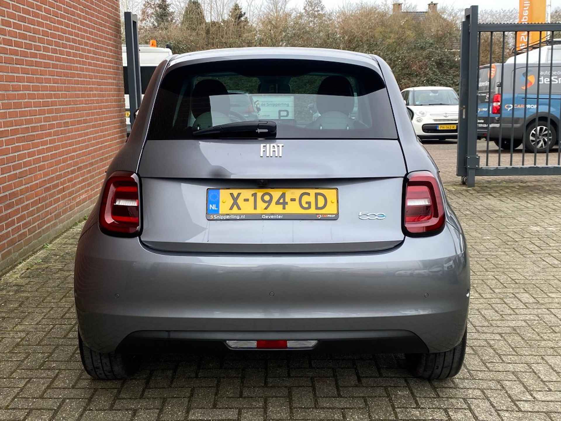 FIAT 500e LA PRIMA 42 KWH STOELVW CAMERA PANO CARPLAY ADAPT-CRUISE NAV - 21/26