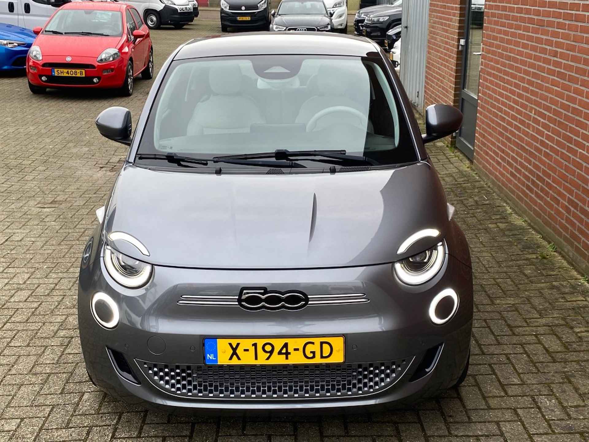 FIAT 500e LA PRIMA 42 KWH STOELVW CAMERA PANO CARPLAY ADAPT-CRUISE NAV - 25/26