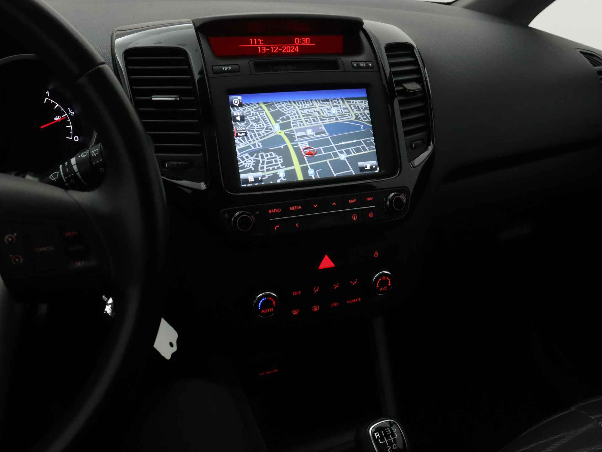 Kia Venga 1.4 CVVT Summer Edition | Panoramadak | Trekhaak | Navigatie | Climate Control | - 8/44