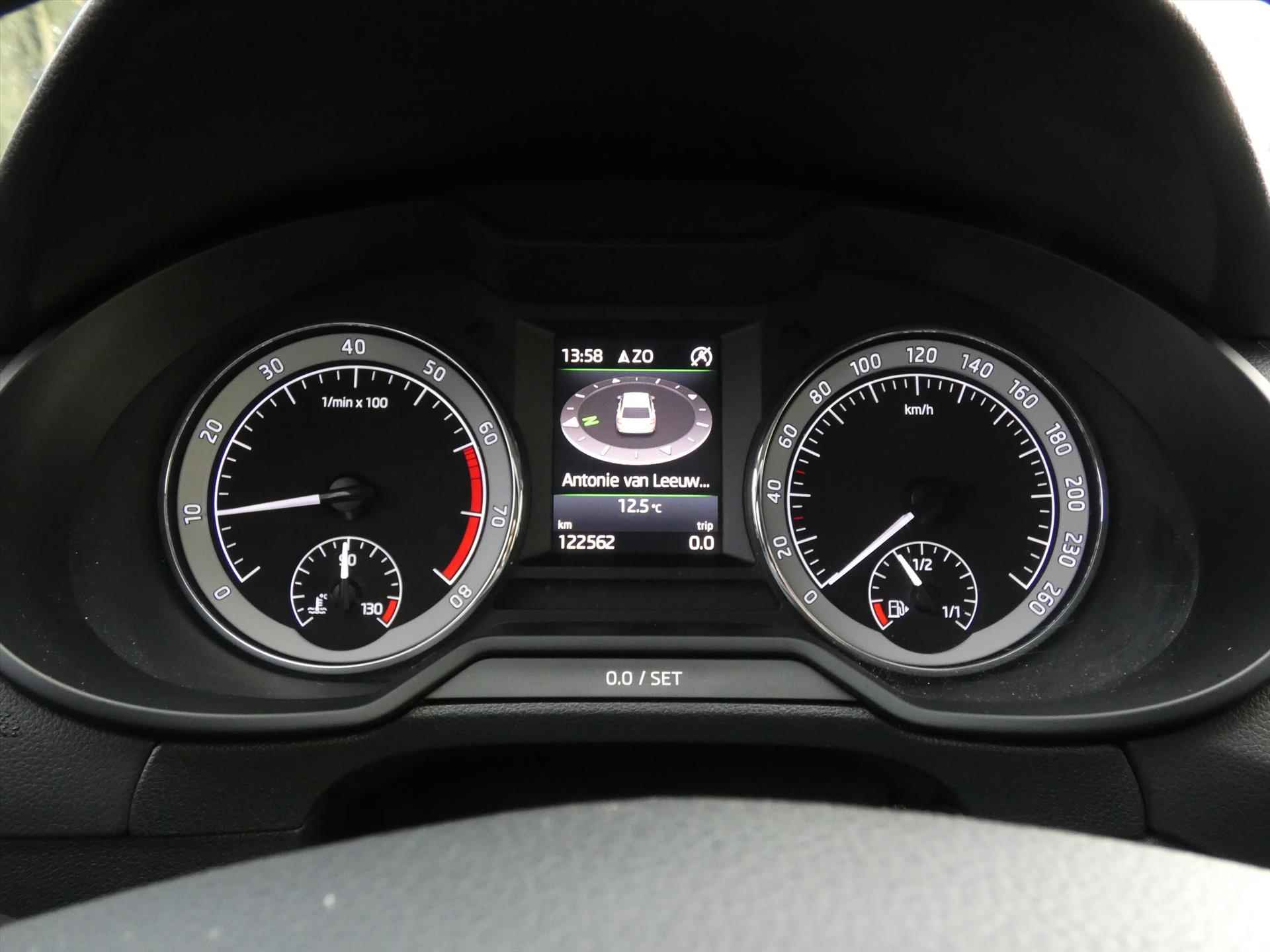 SKODA Octavia Combi 1.0 TSI 115pk Greentech Style Business | Xenon-Led | Stoelverwarming | - 19/43