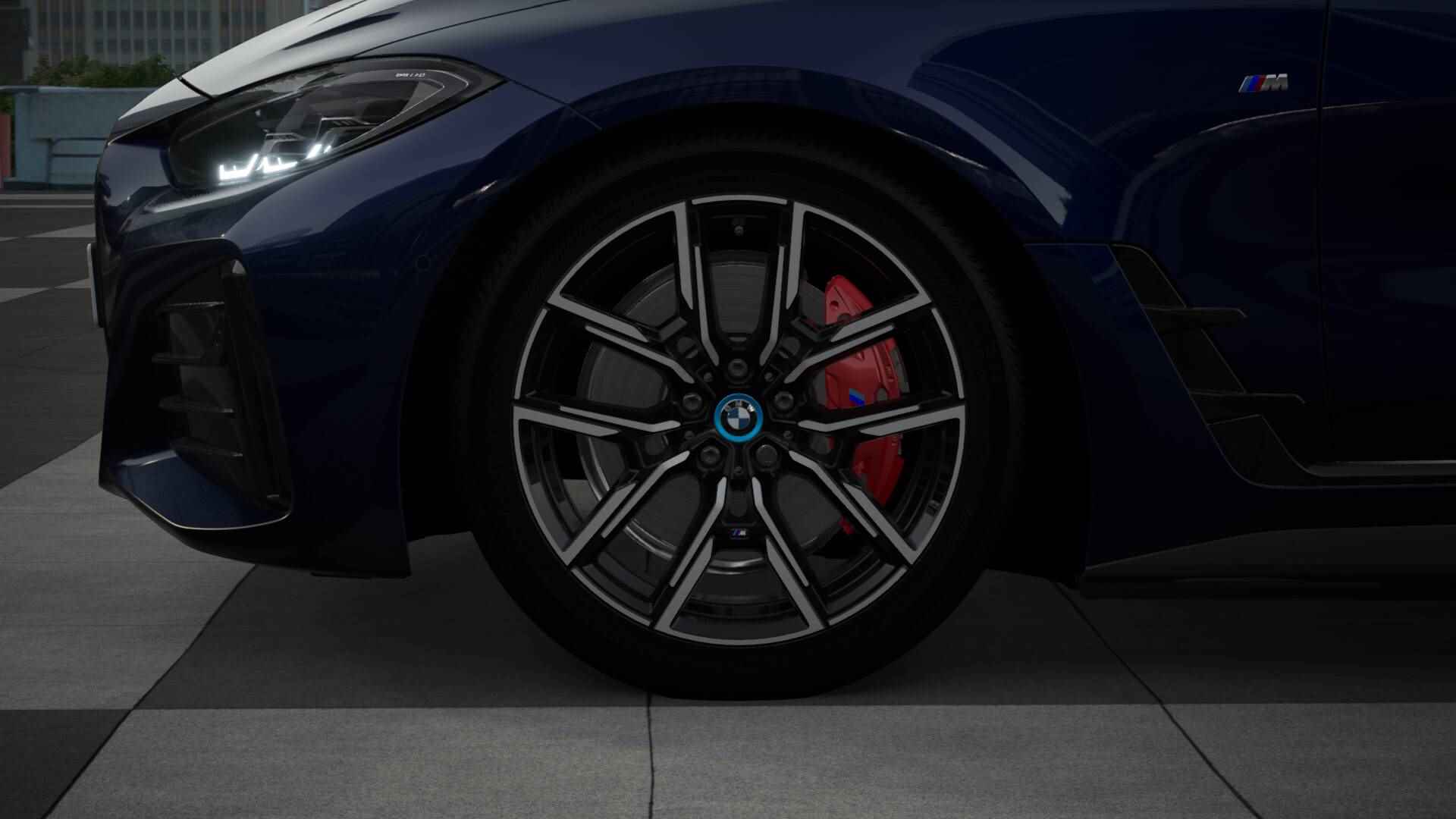 BMW i4 eDrive35 High Executive M Sport 70 kWh / Schuif-kanteldak / Parking Assistant Plus / Driving Assistant Professional / Harman Kardon / Comfort Access - 10/11