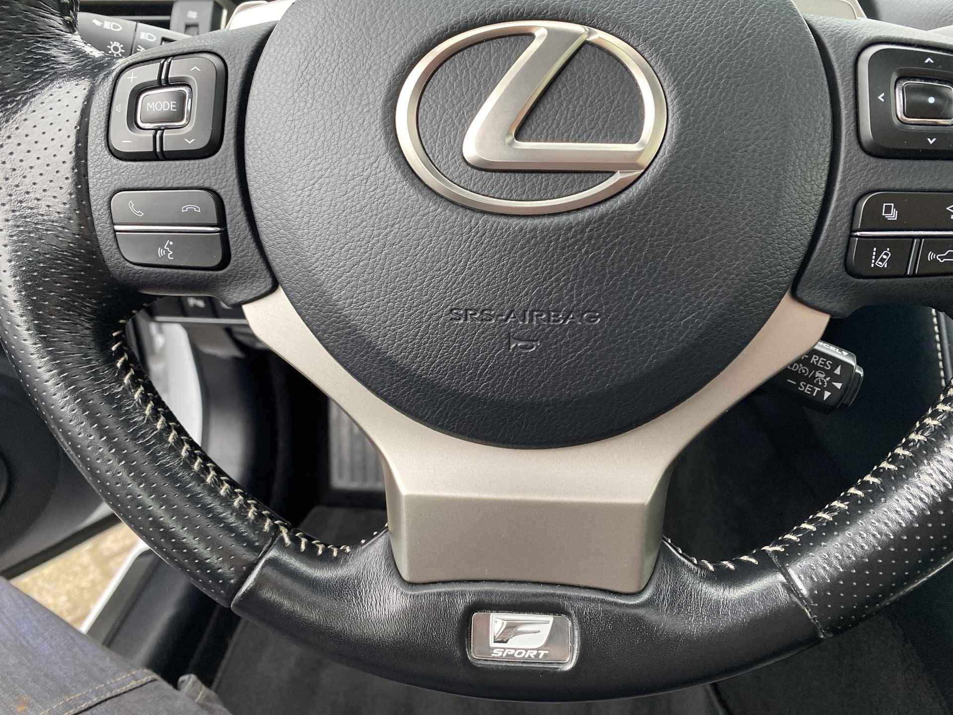 Lexus IS 300h Hybrid F-Sport Line BOVAG Garantie - 37/37